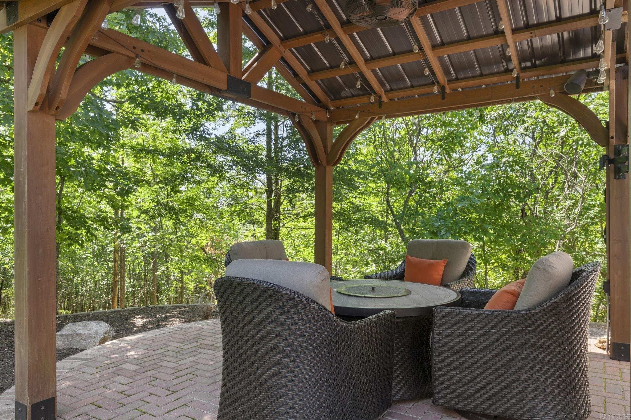 EAGLE RIDGE ESTATES - Residential