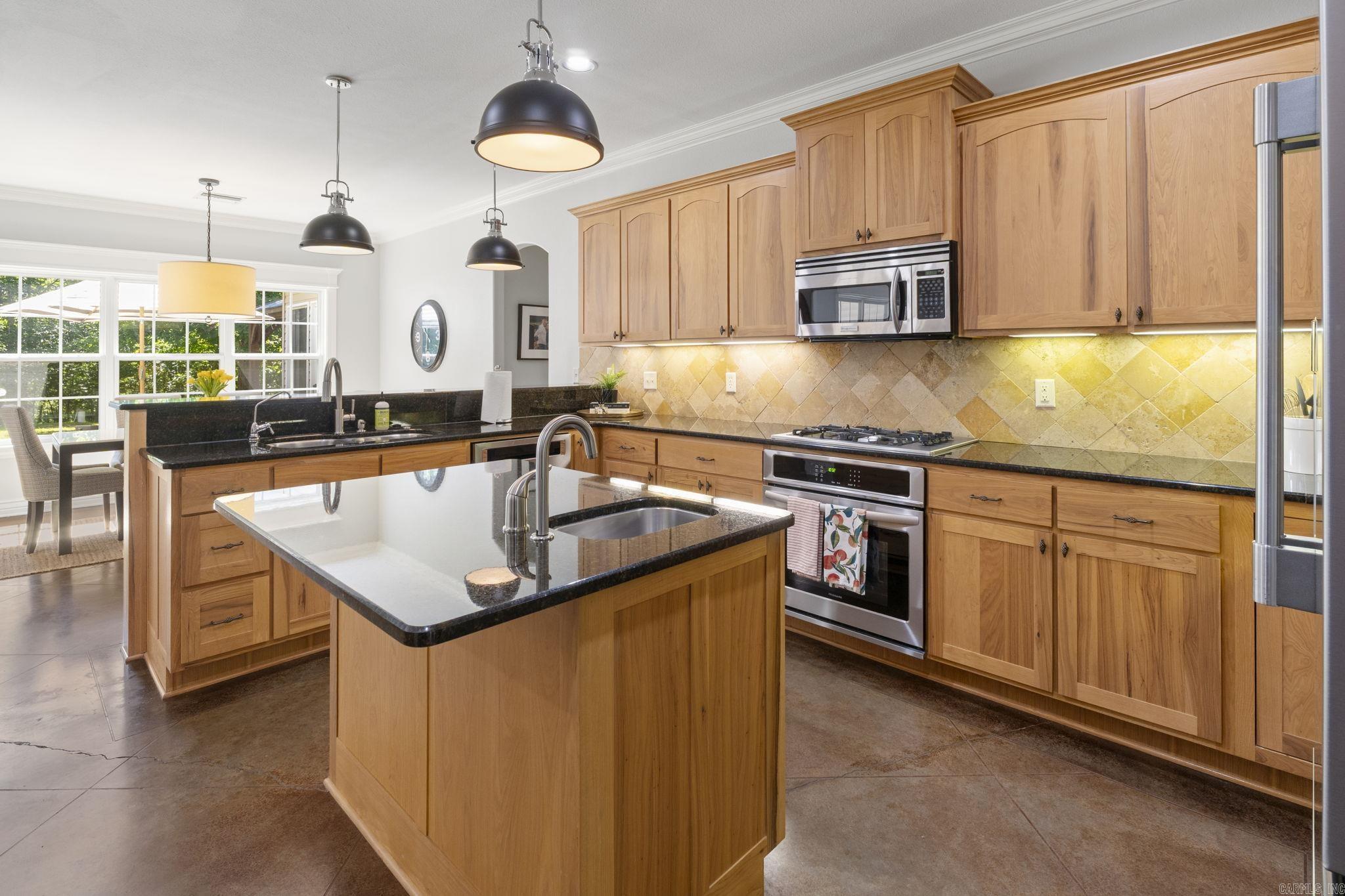 EAGLE RIDGE ESTATES - Residential