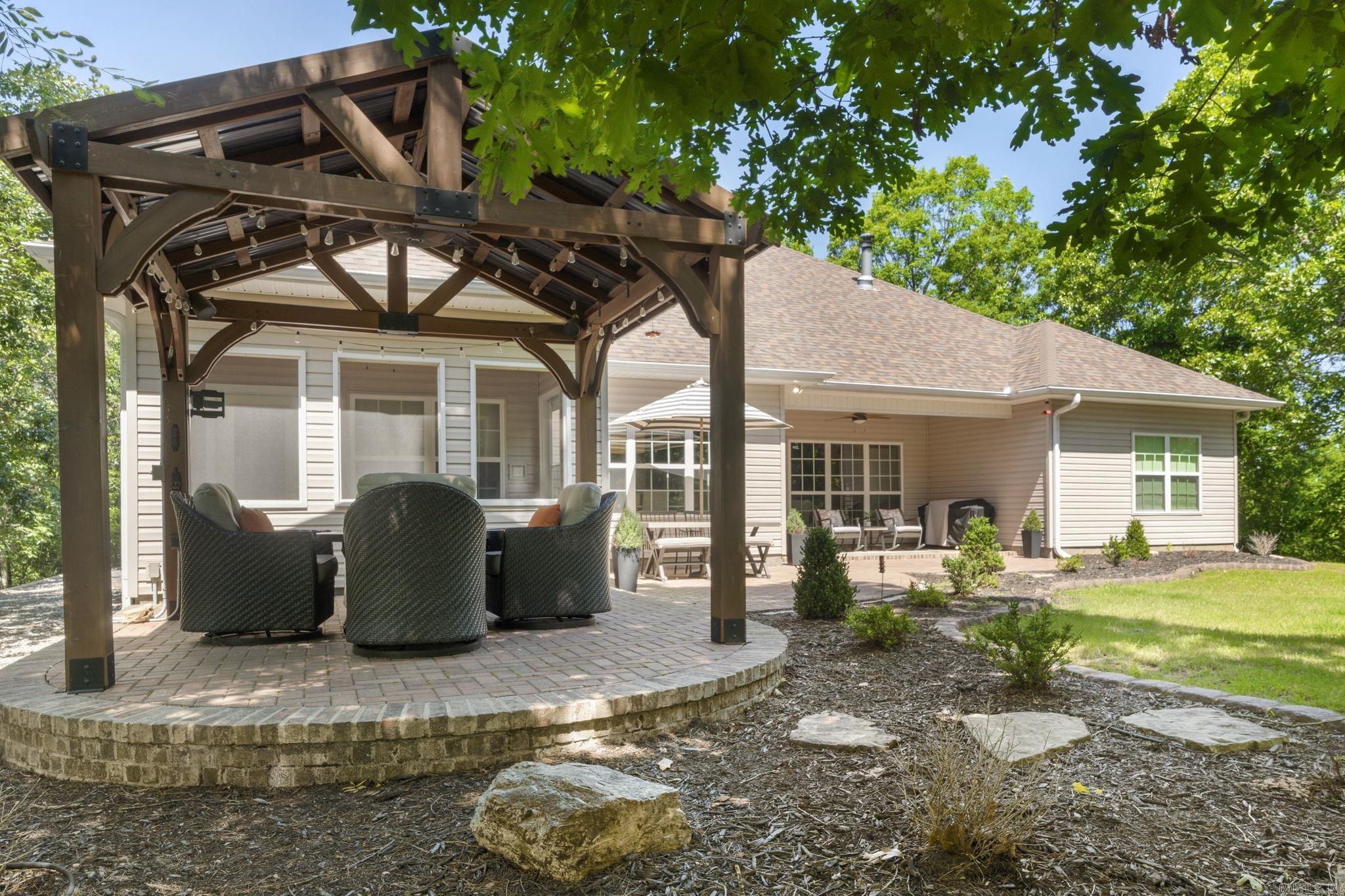 EAGLE RIDGE ESTATES - Residential