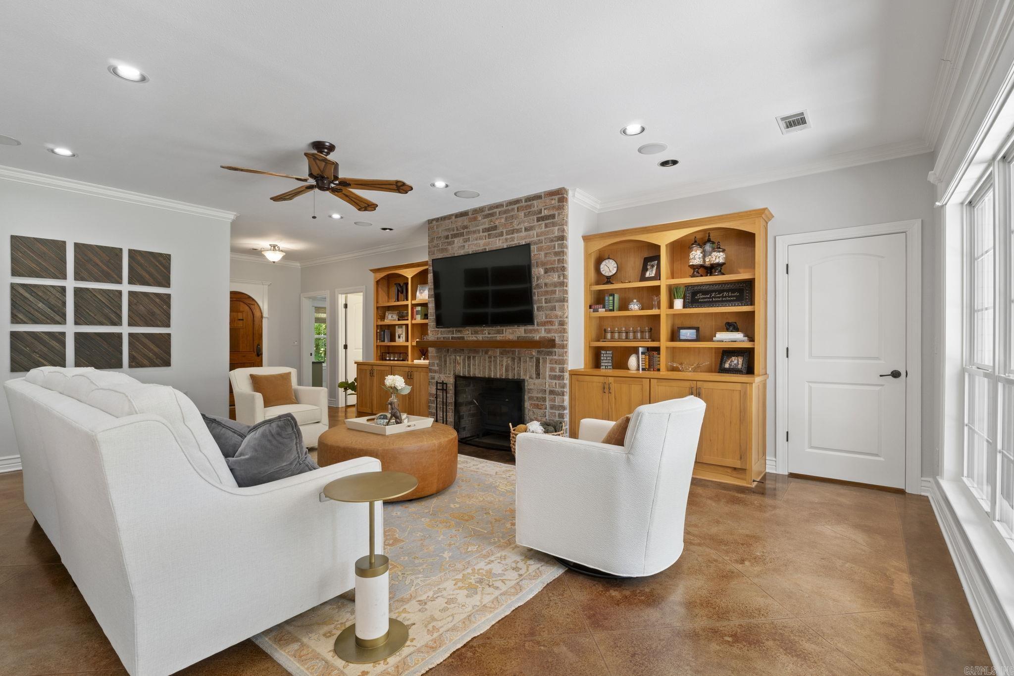 EAGLE RIDGE ESTATES - Residential