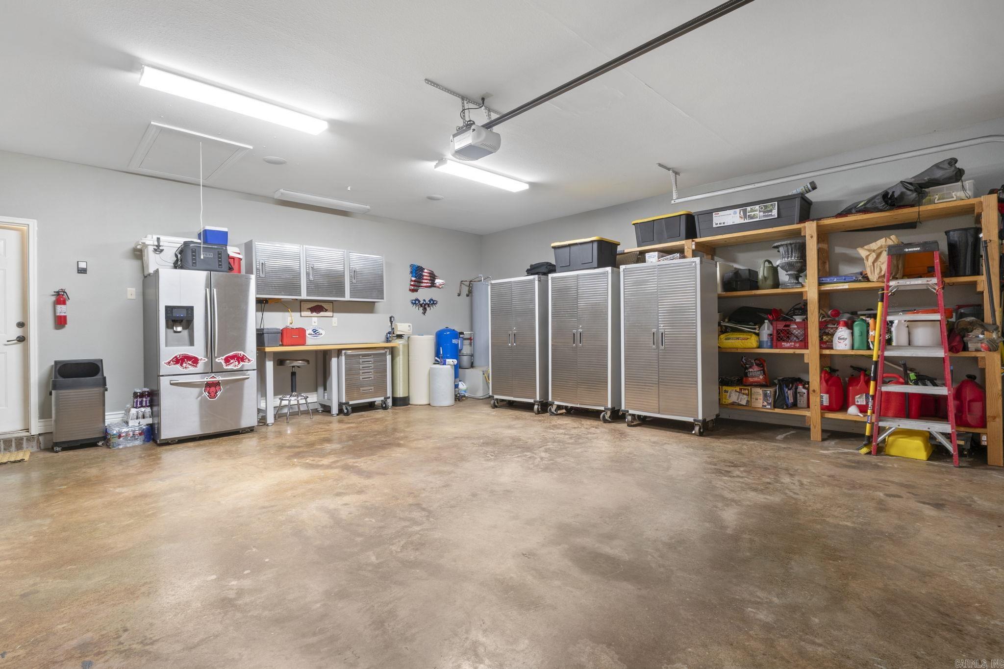 EAGLE RIDGE ESTATES - Residential