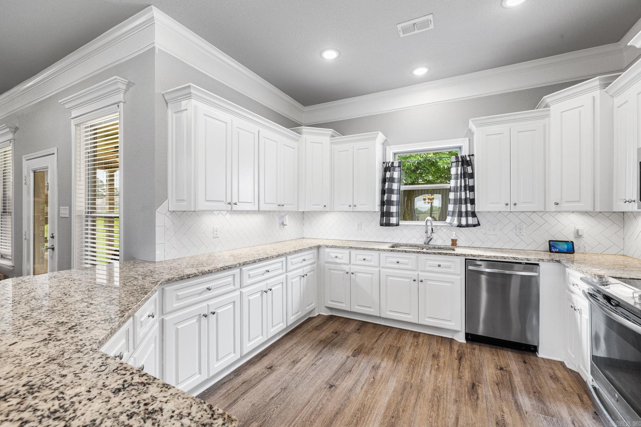 MOUNT TABOR ESTATES - Residential
