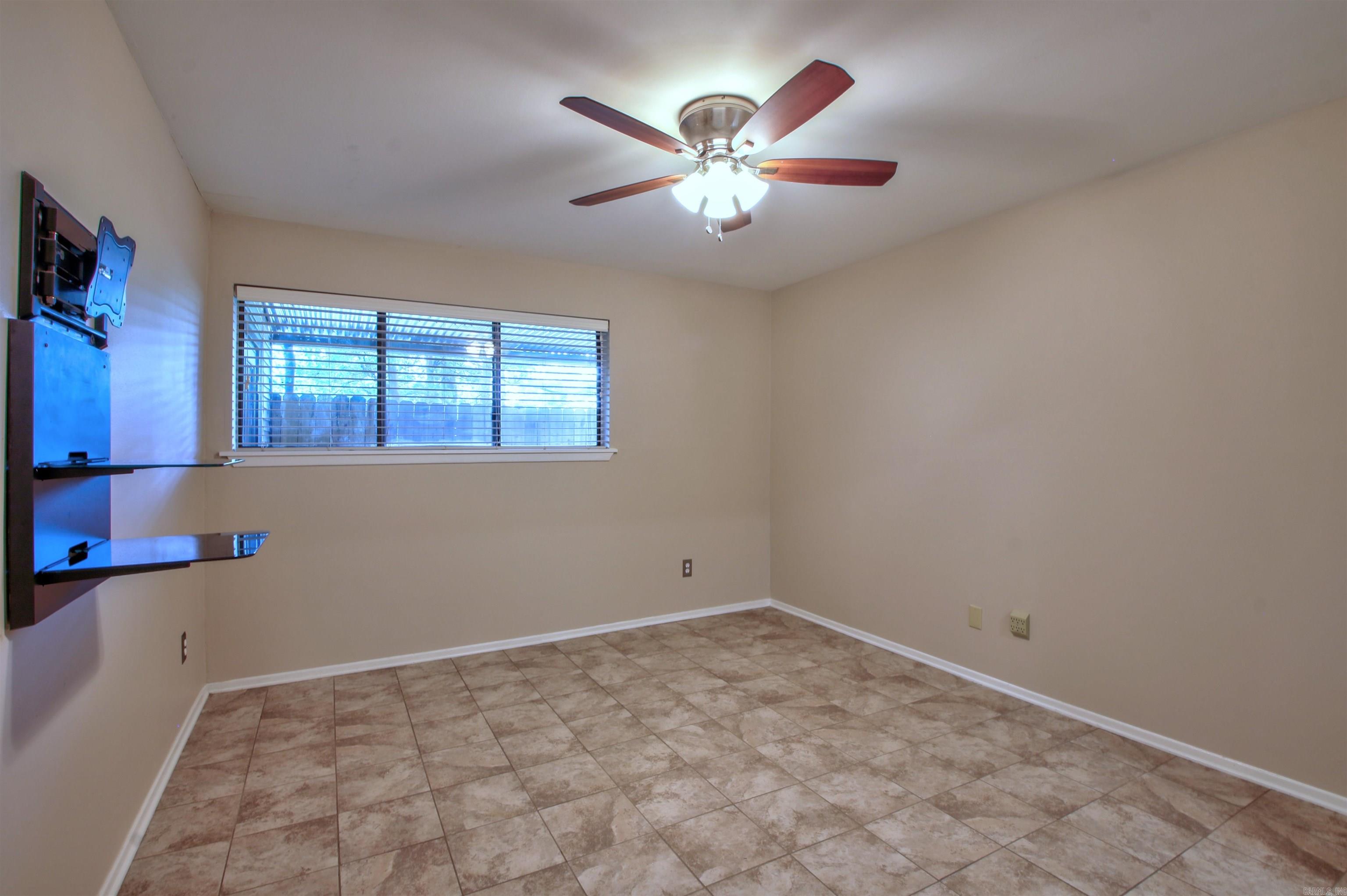 PLEASANTWOOD CONDOS - Residential