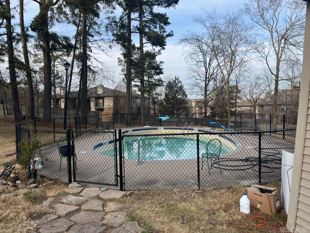 PLEASANTWOOD CONDOS - Residential