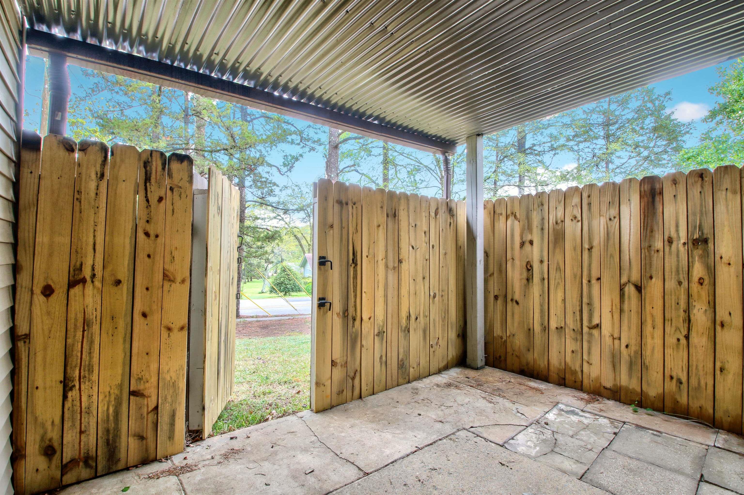 PLEASANTWOOD CONDOS - Residential