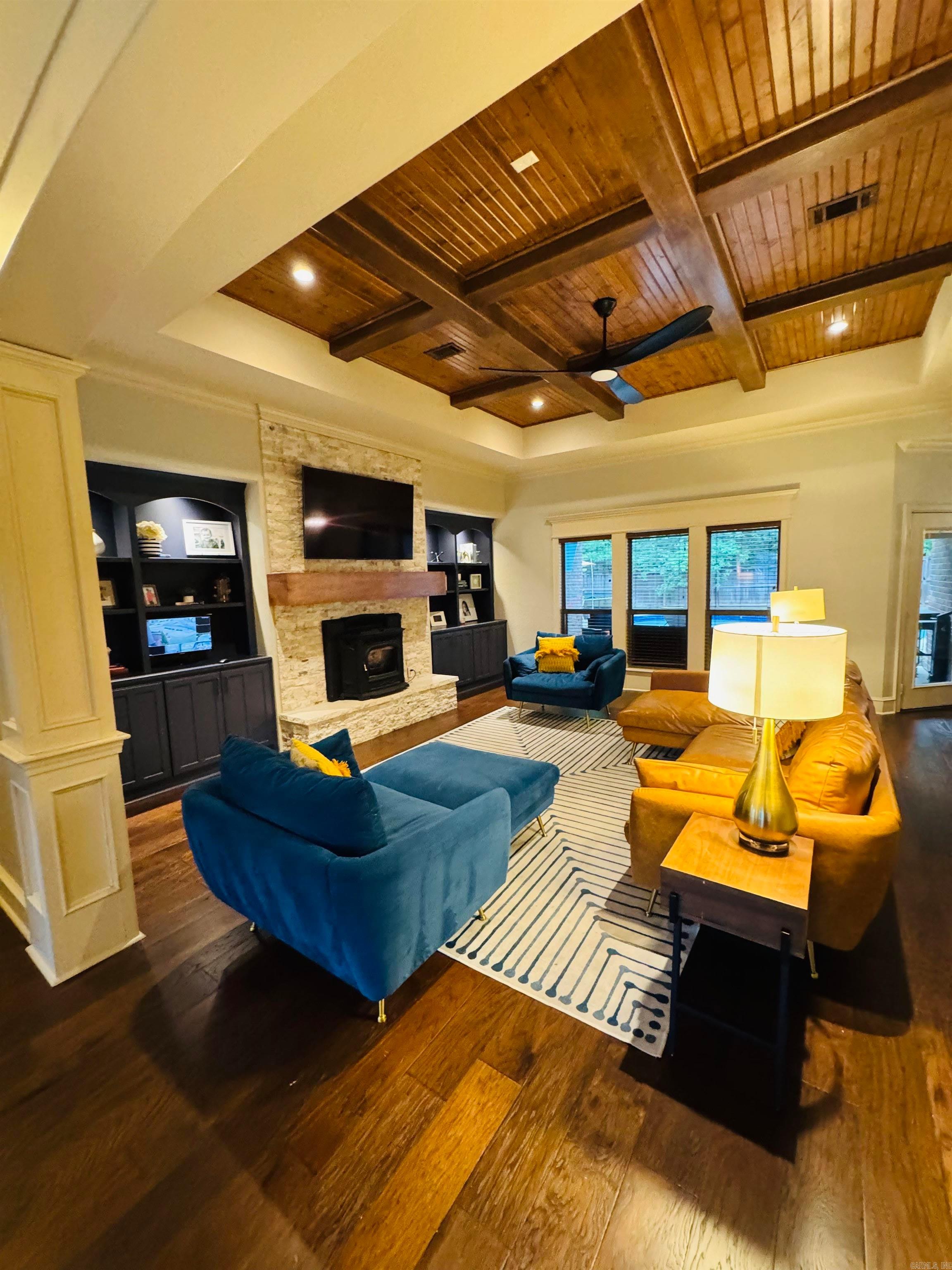 WELLINGTON - Residential