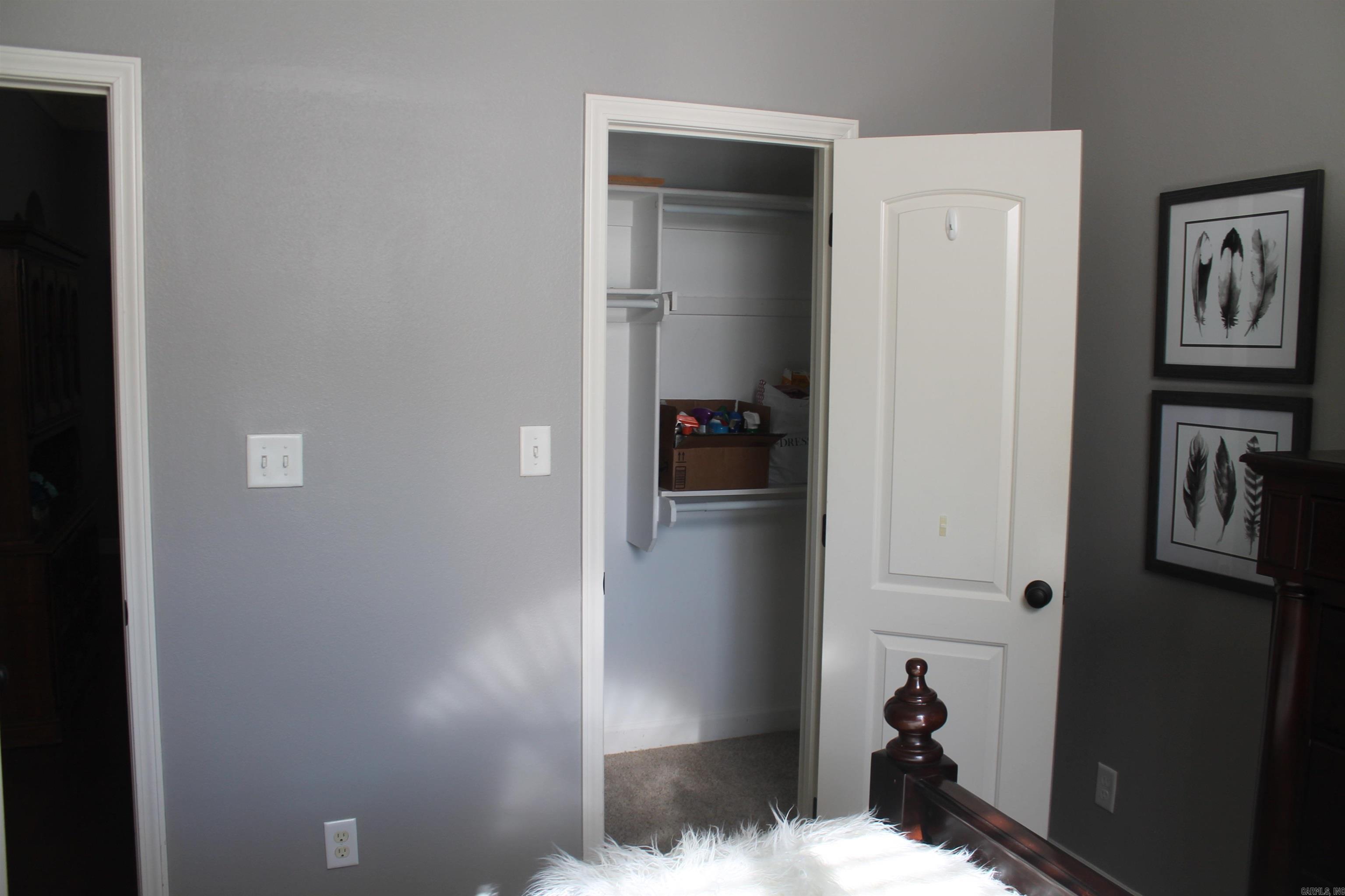 SUNSET VALLEY - Residential