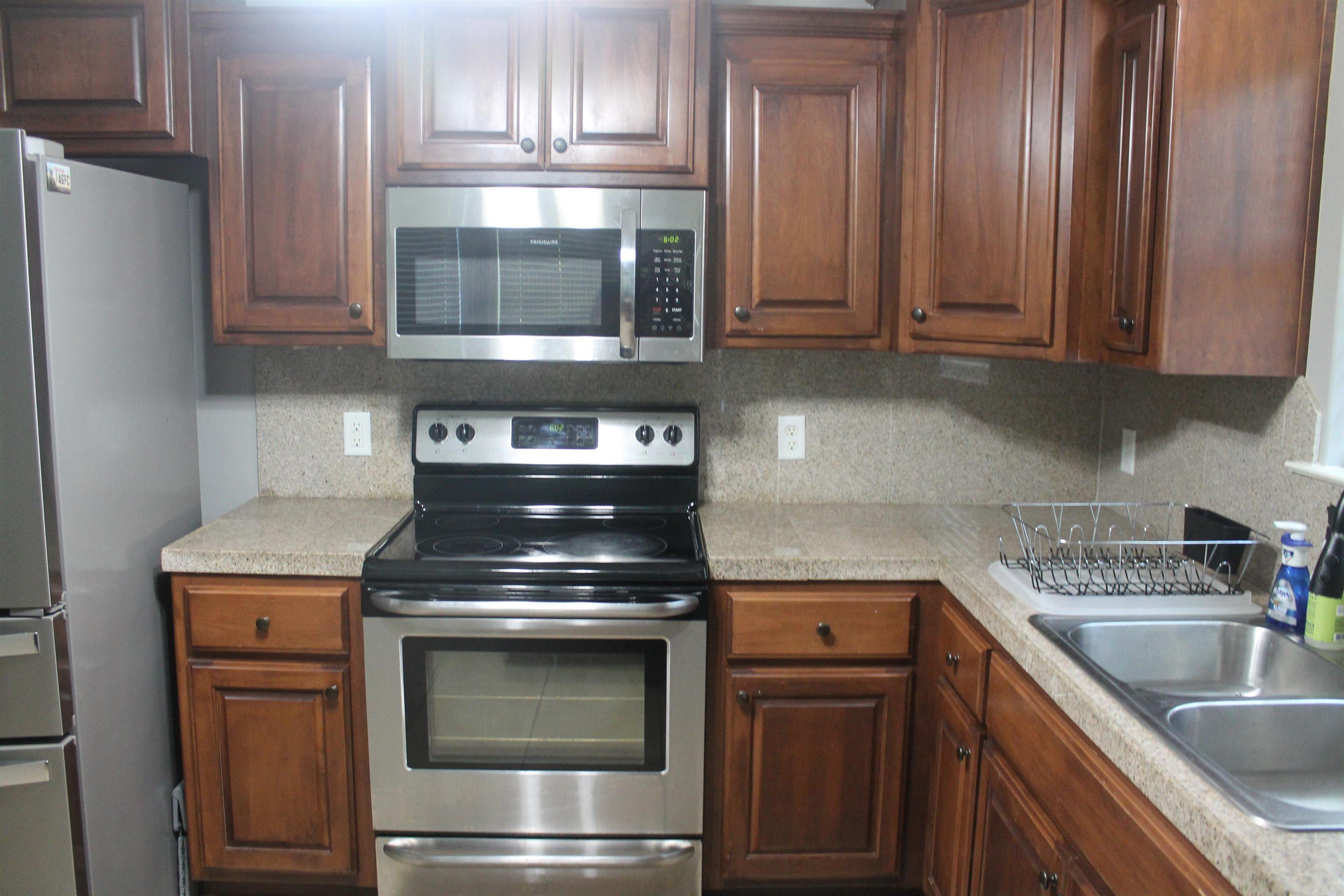 SUNSET VALLEY - Residential