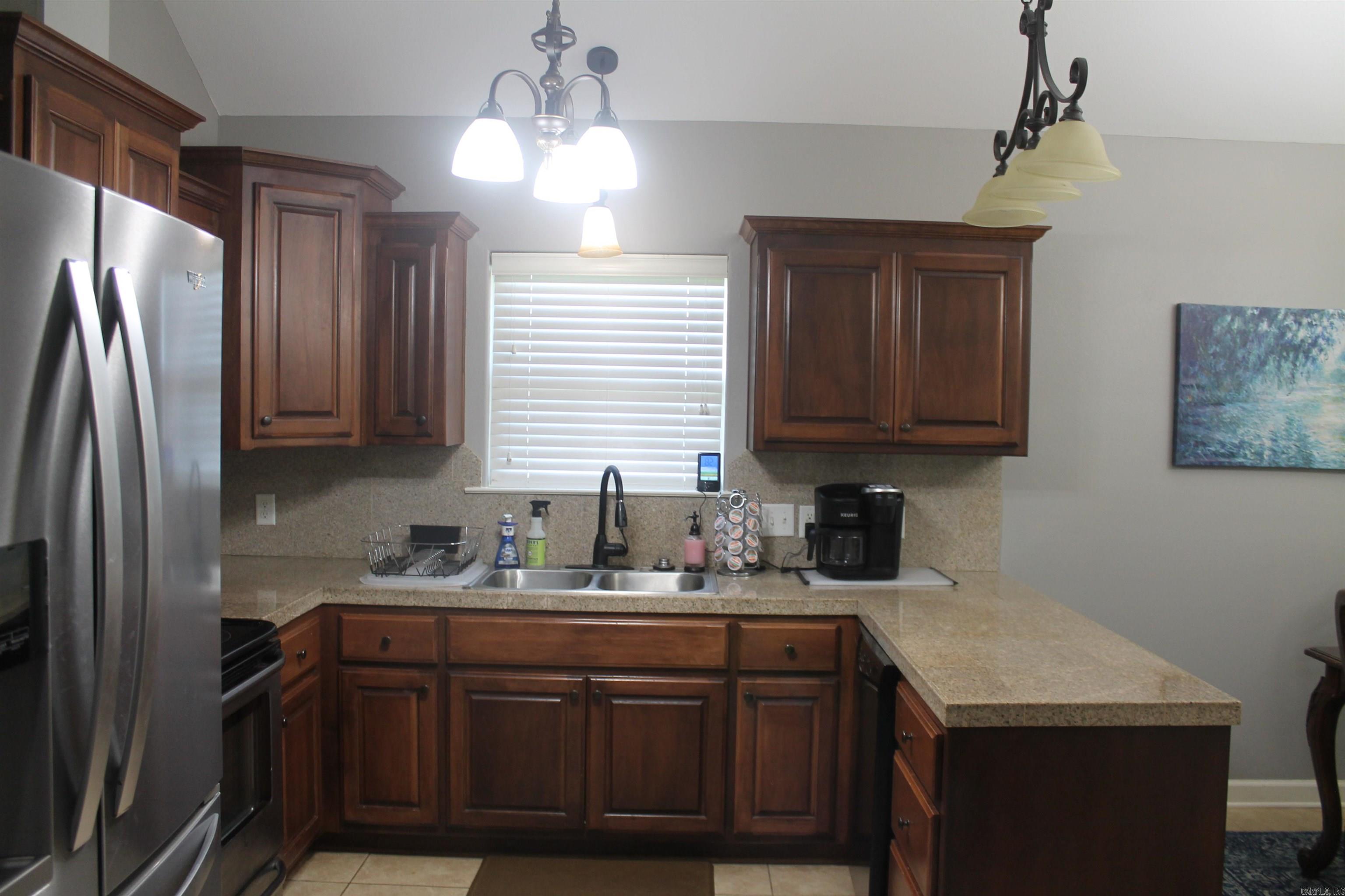 SUNSET VALLEY - Residential