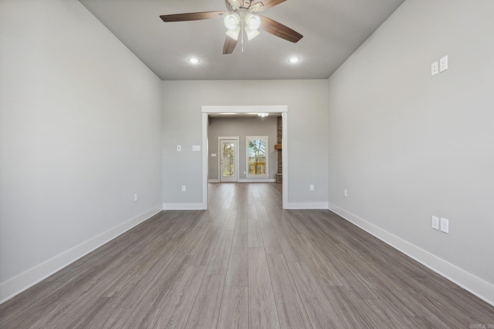 PINEWOOD ESTATES - Residential