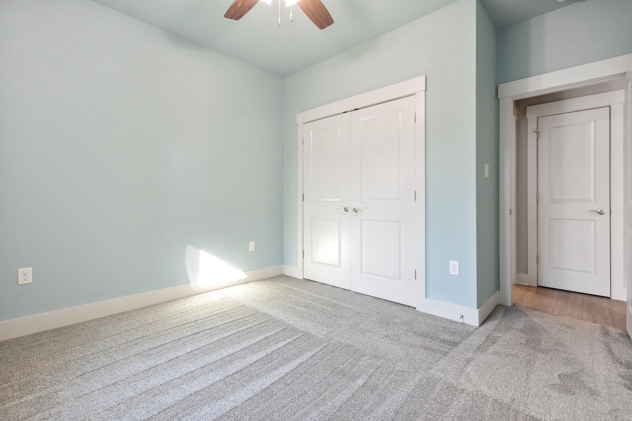 PINEWOOD ESTATES - Residential