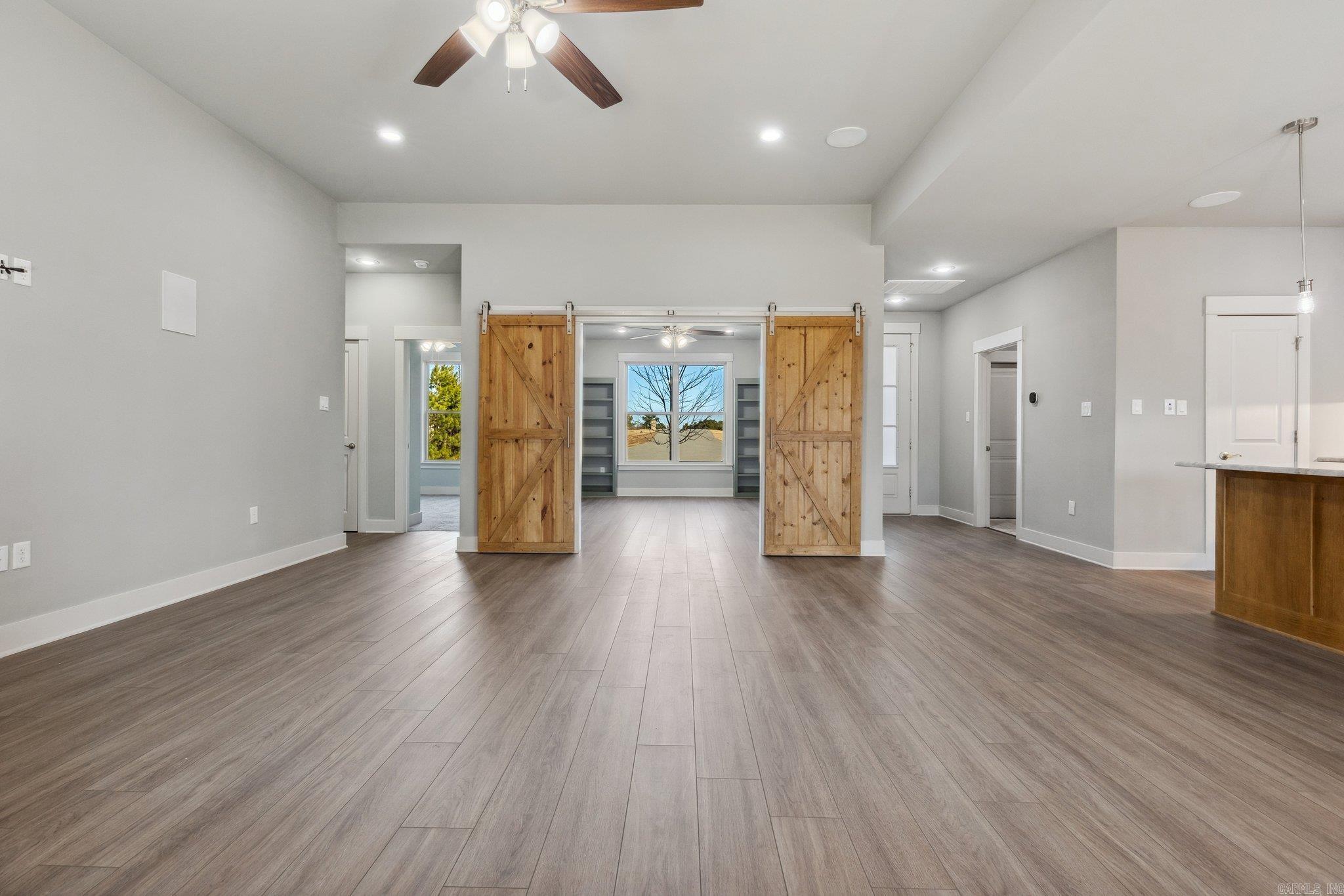 PINEWOOD ESTATES - Residential