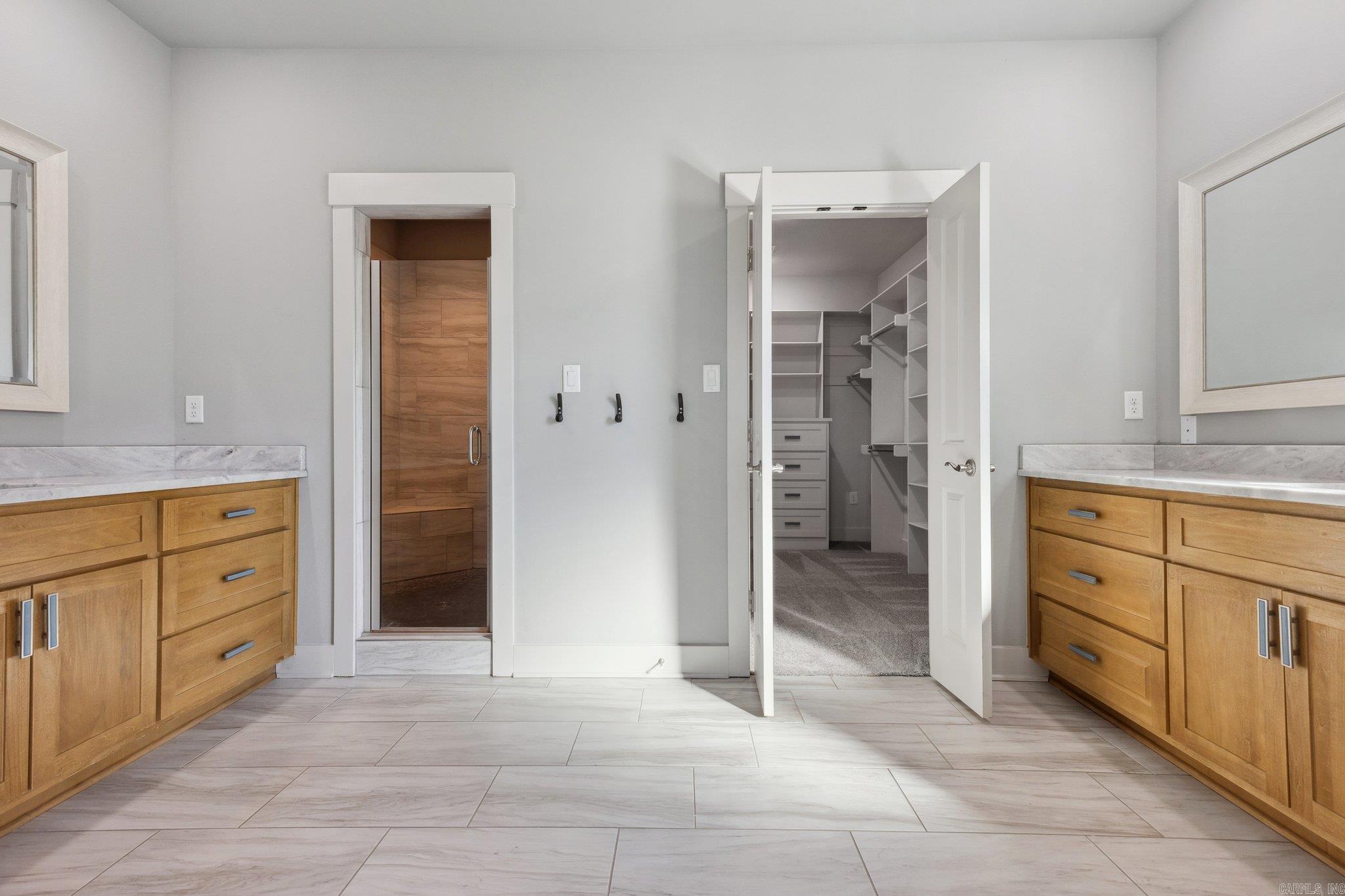 PINEWOOD ESTATES - Residential