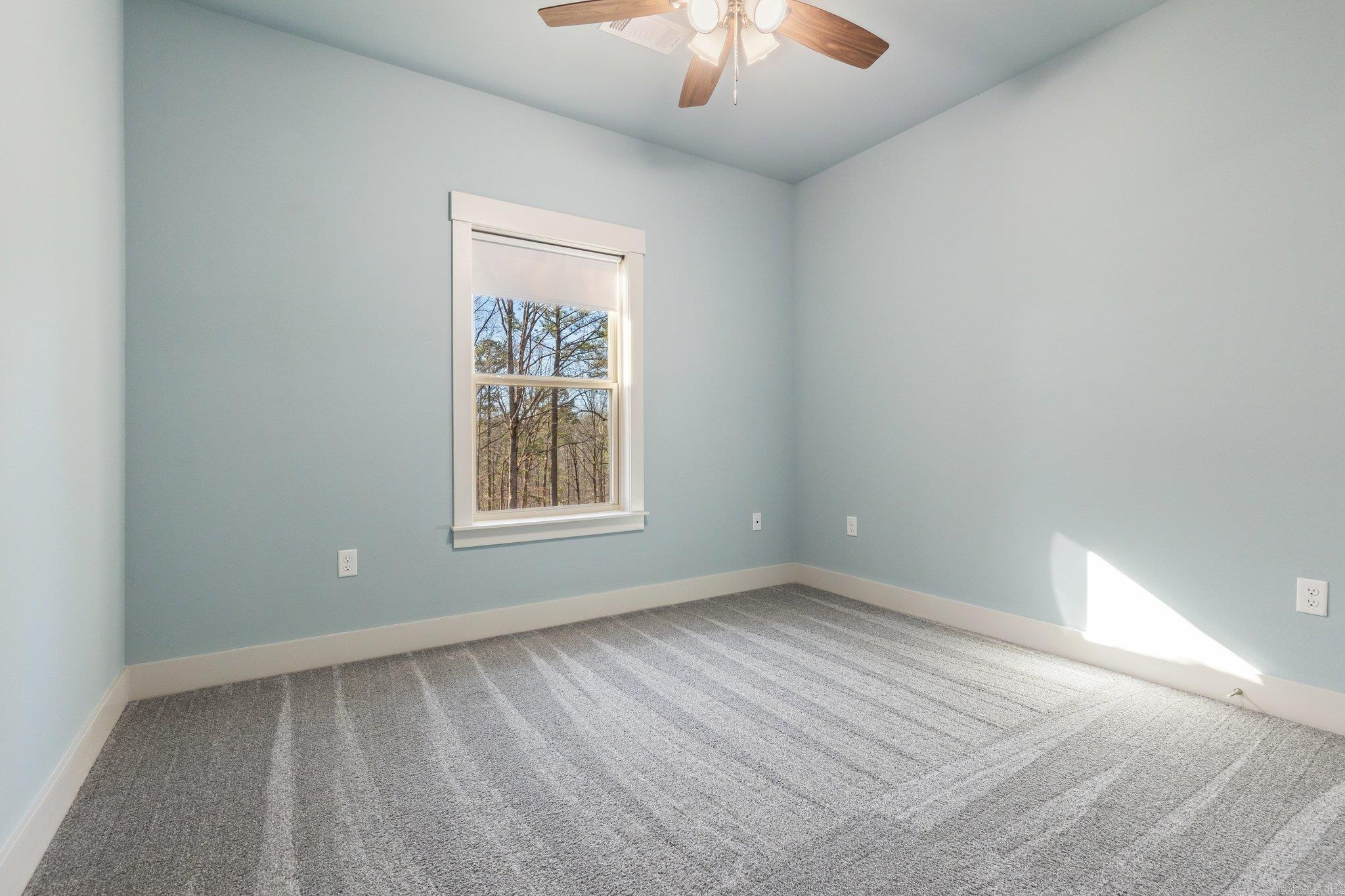 PINEWOOD ESTATES - Residential