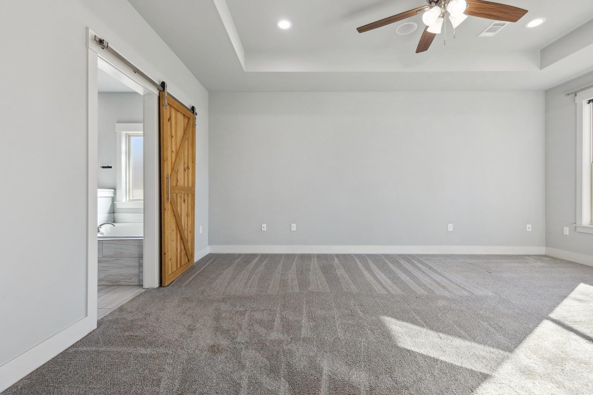 PINEWOOD ESTATES - Residential