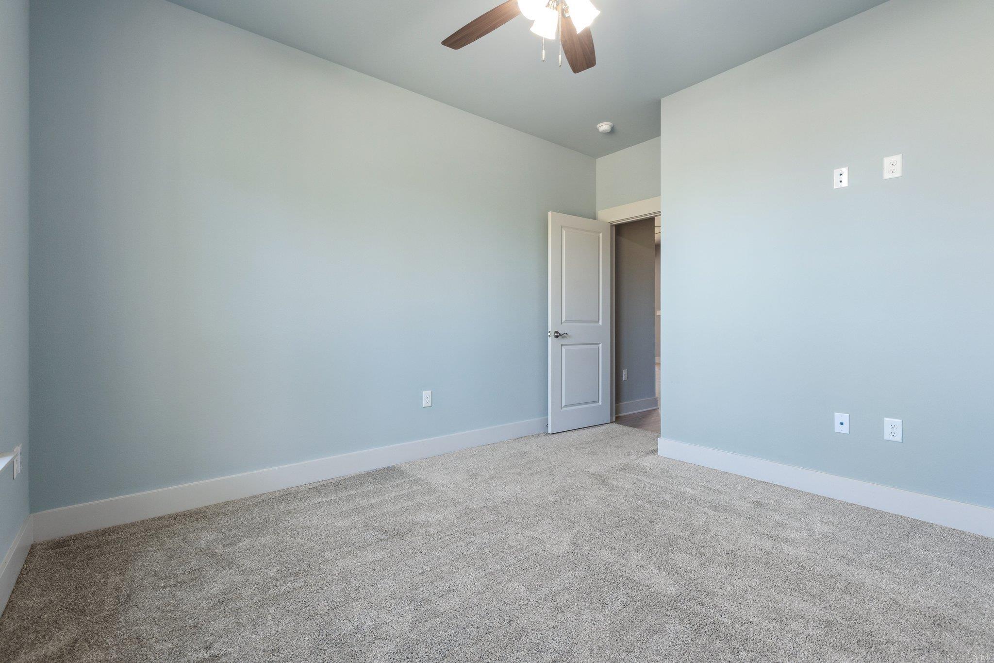 PINEWOOD ESTATES - Residential