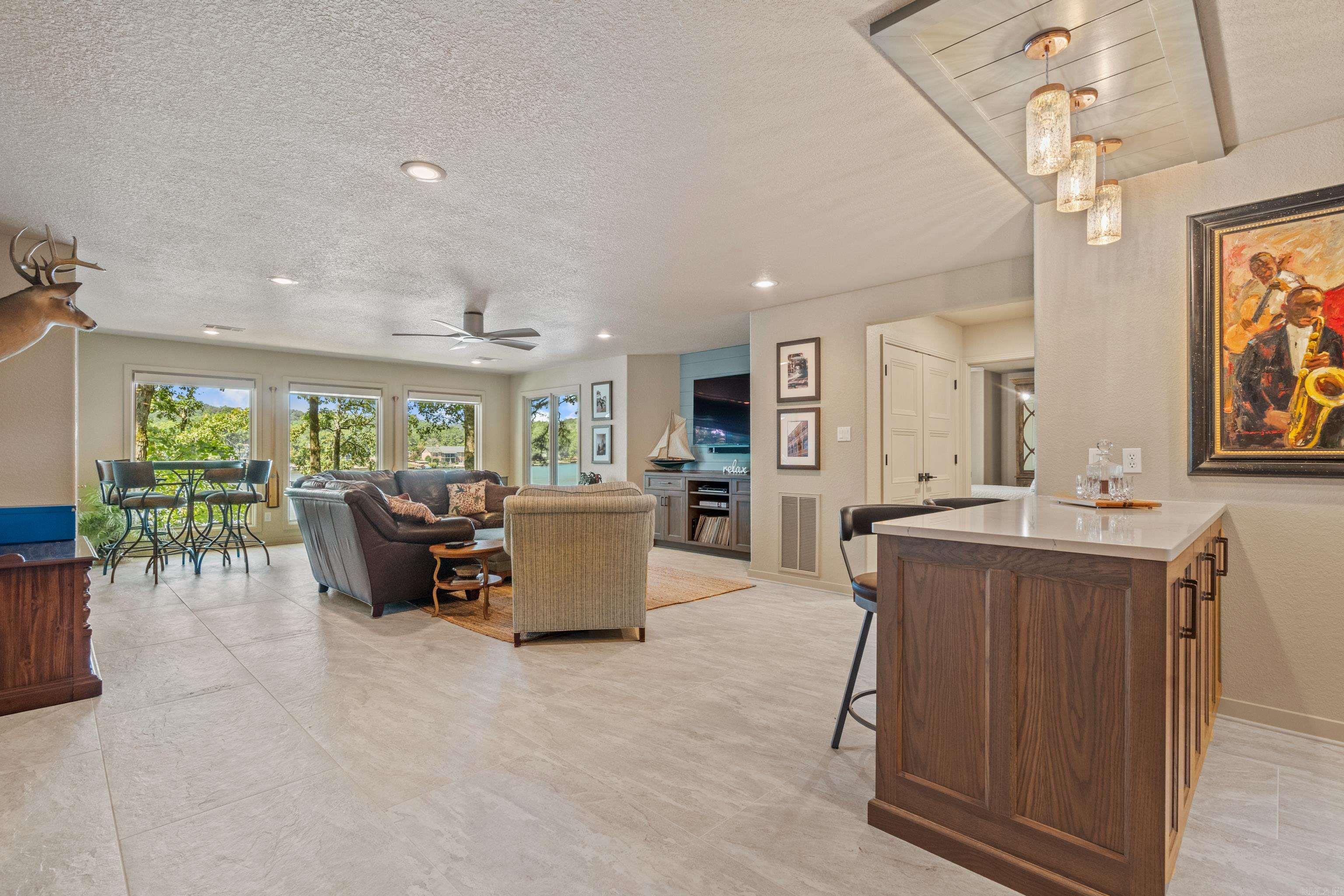 Saldana - Residential