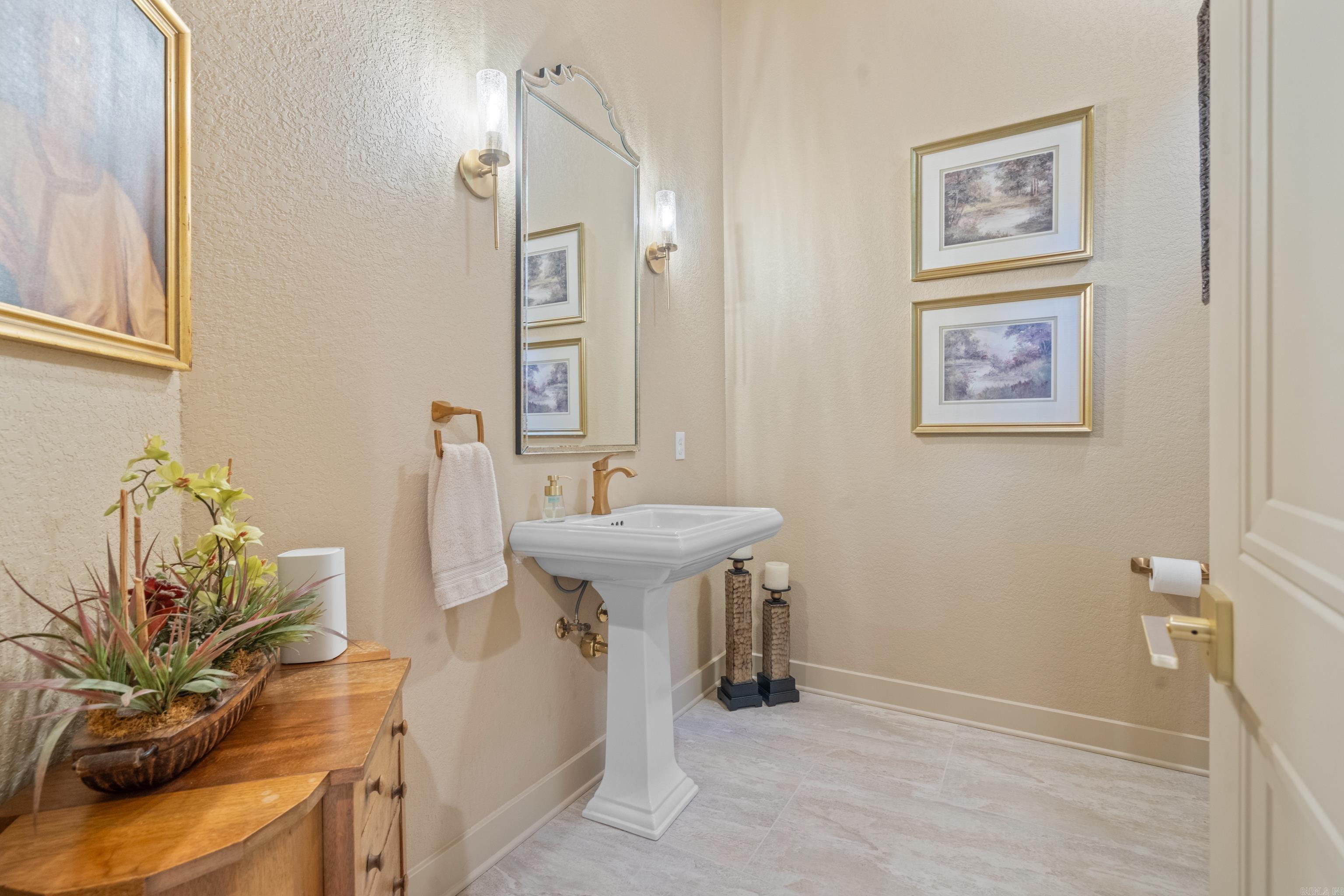 Saldana - Residential