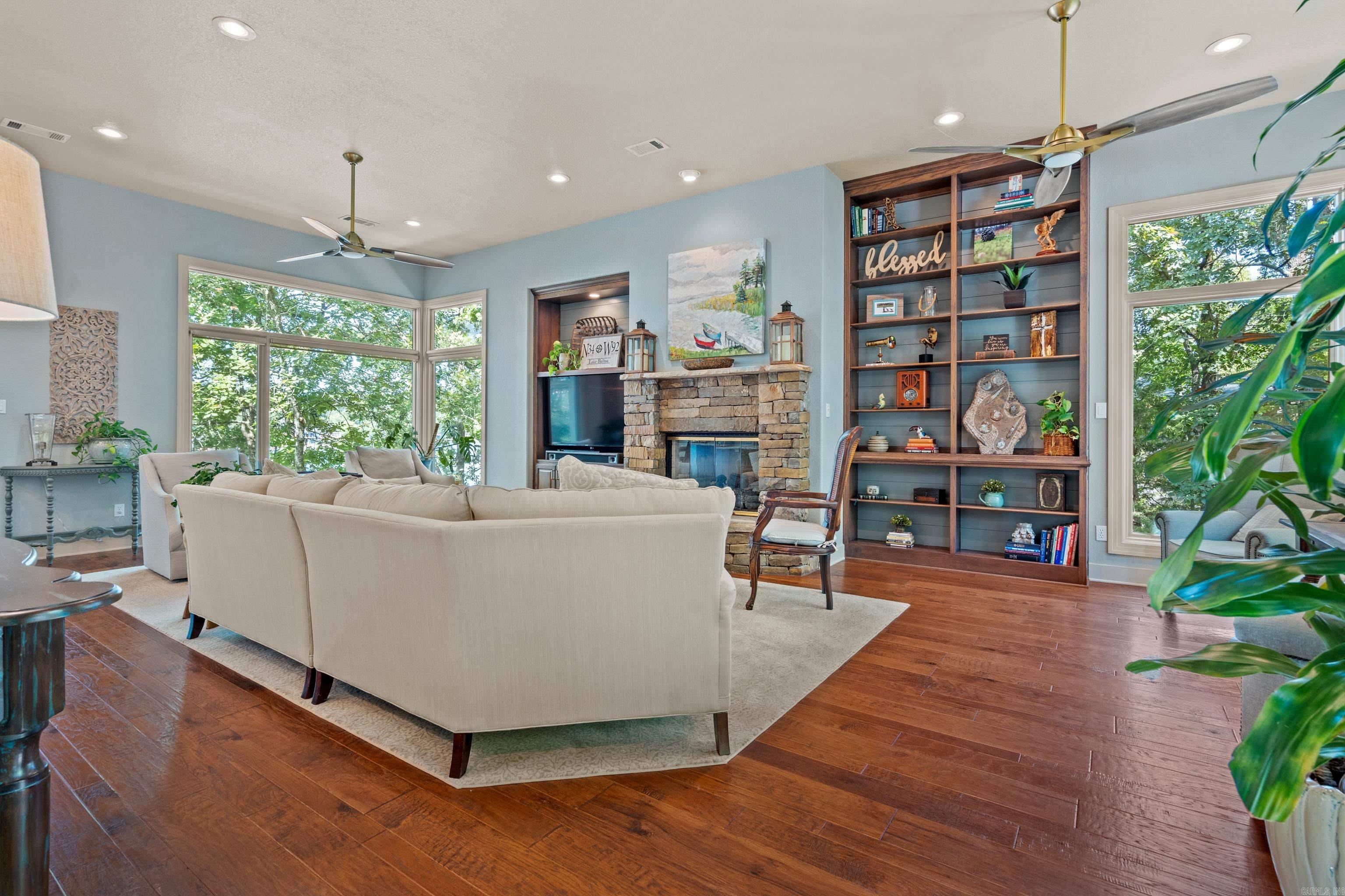 Saldana - Residential