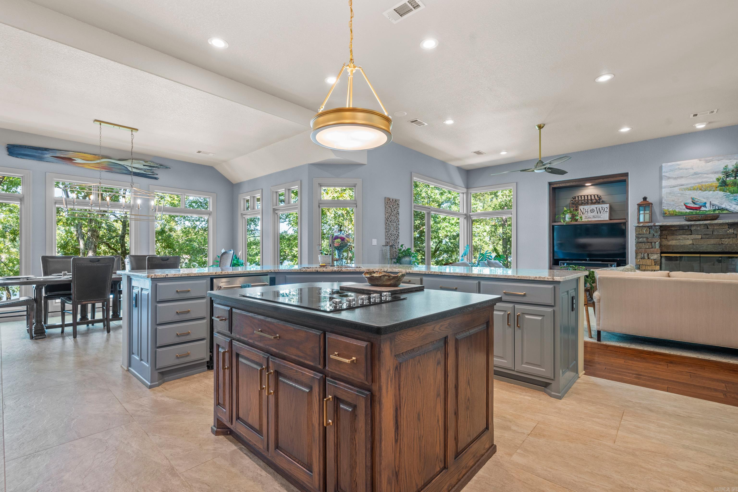 Saldana - Residential