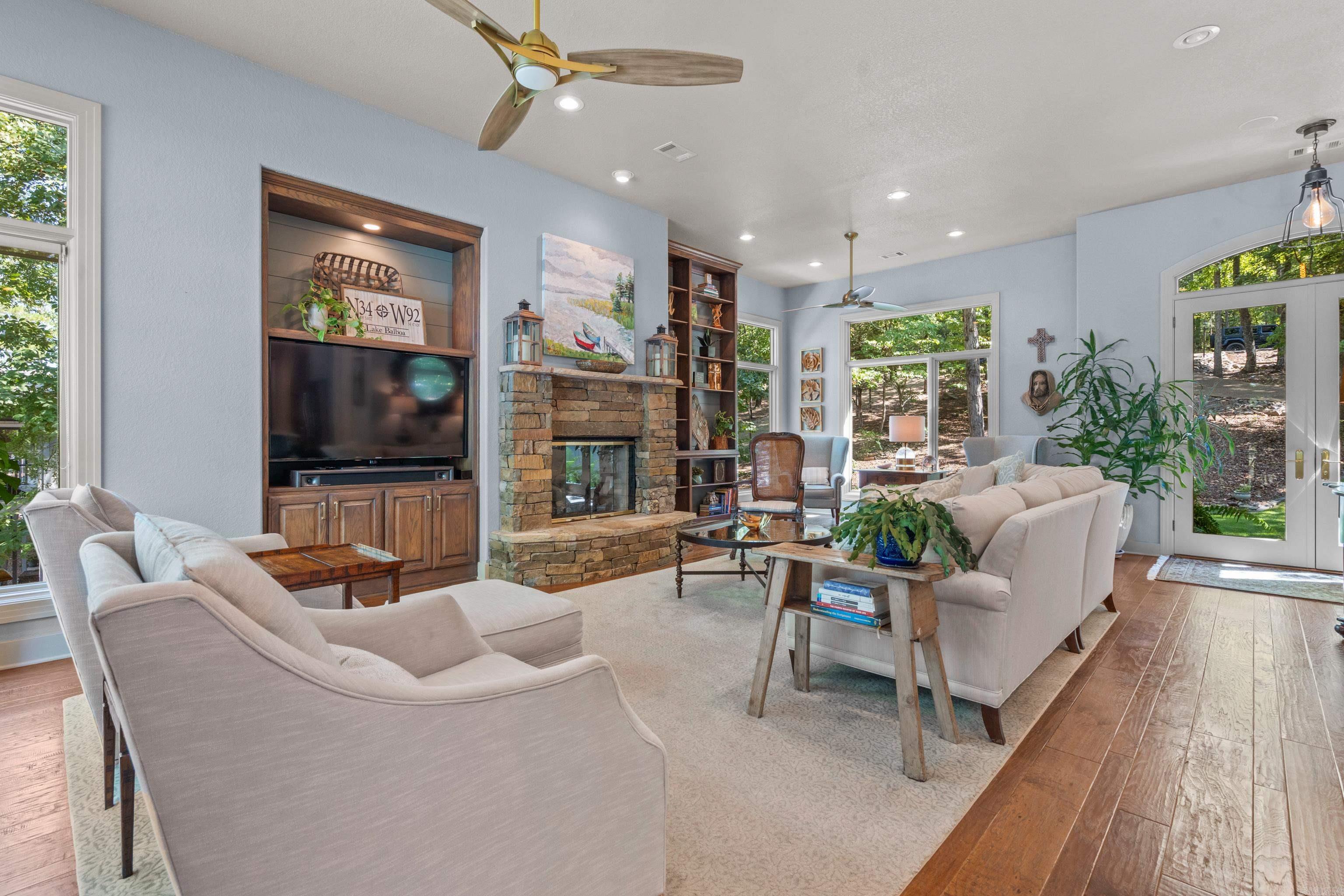 Saldana - Residential