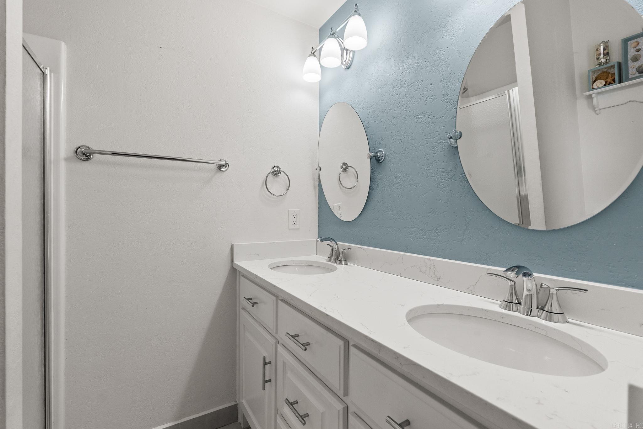 ROLLING OAKS - Residential