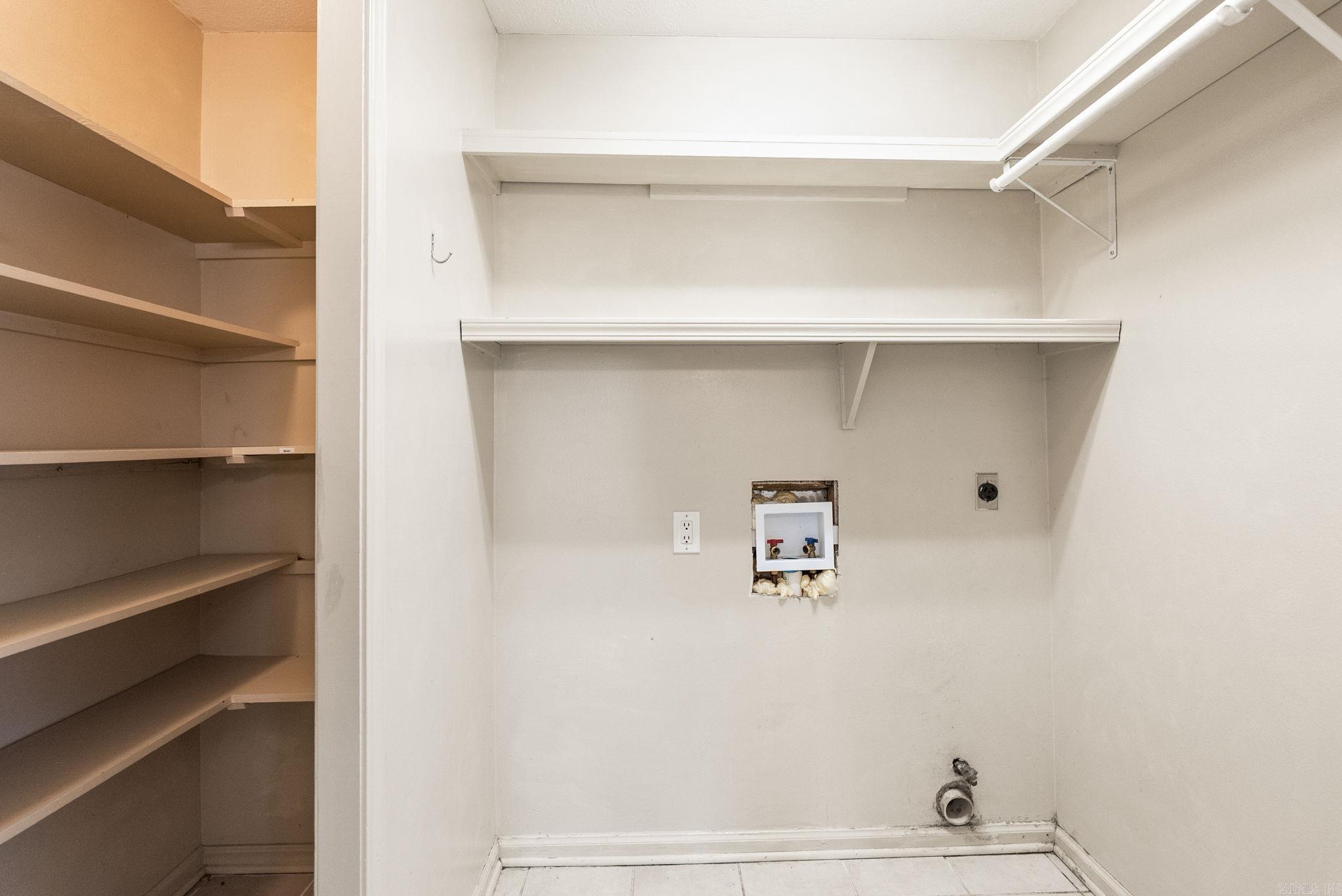 ROLLING OAKS - Residential