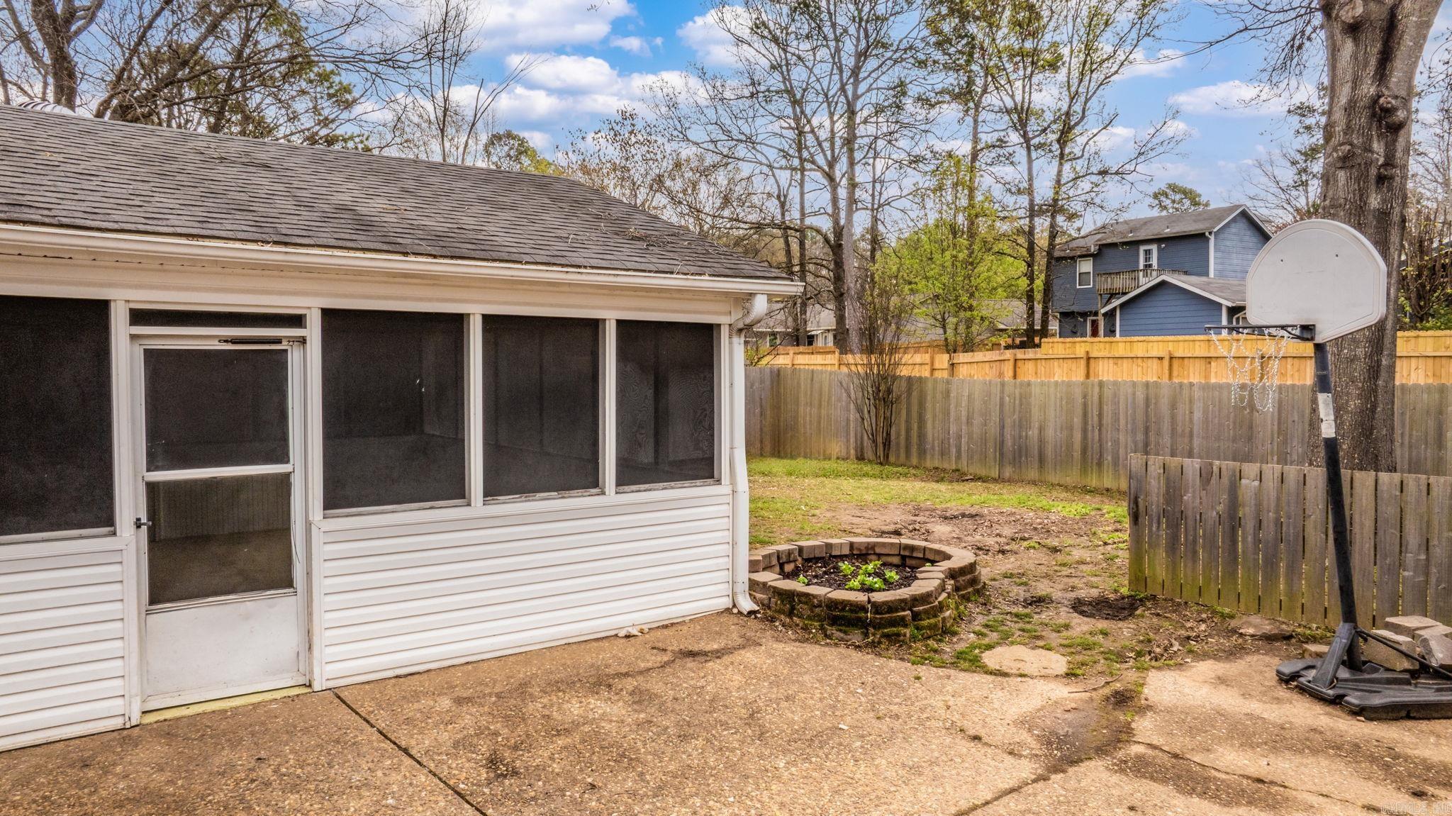 ROLLING OAKS - Residential