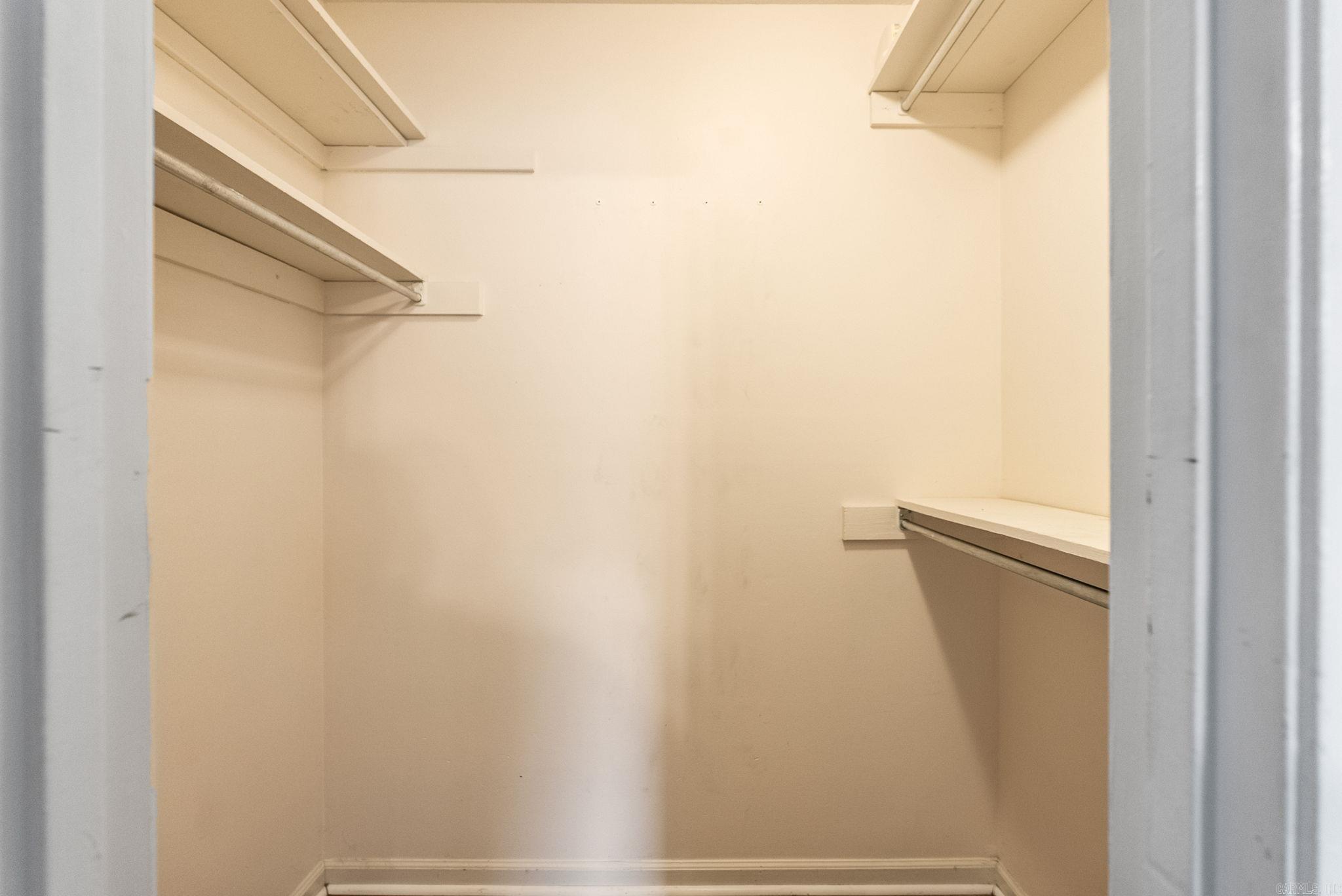 ROLLING OAKS - Residential