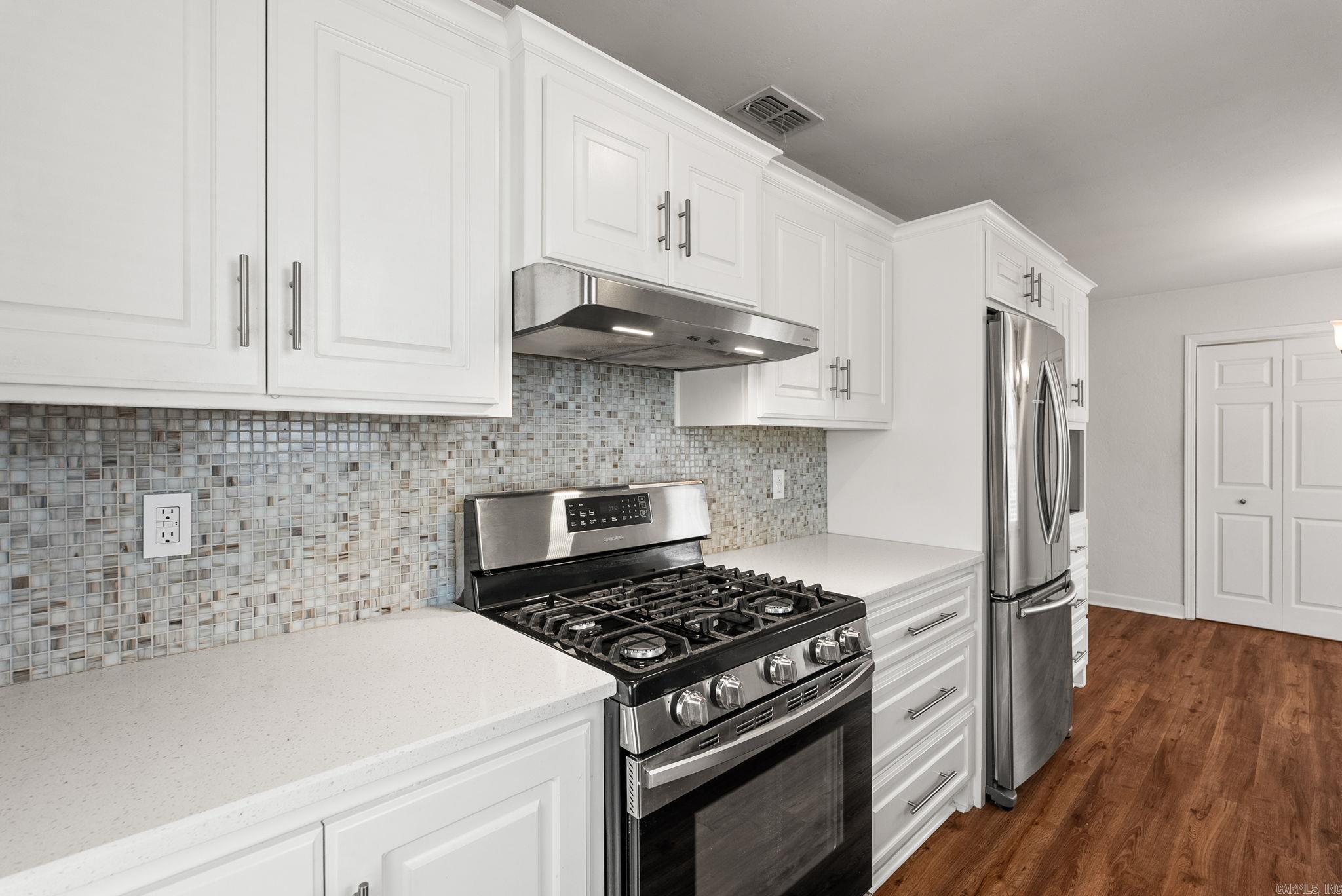 ROLLING OAKS - Residential