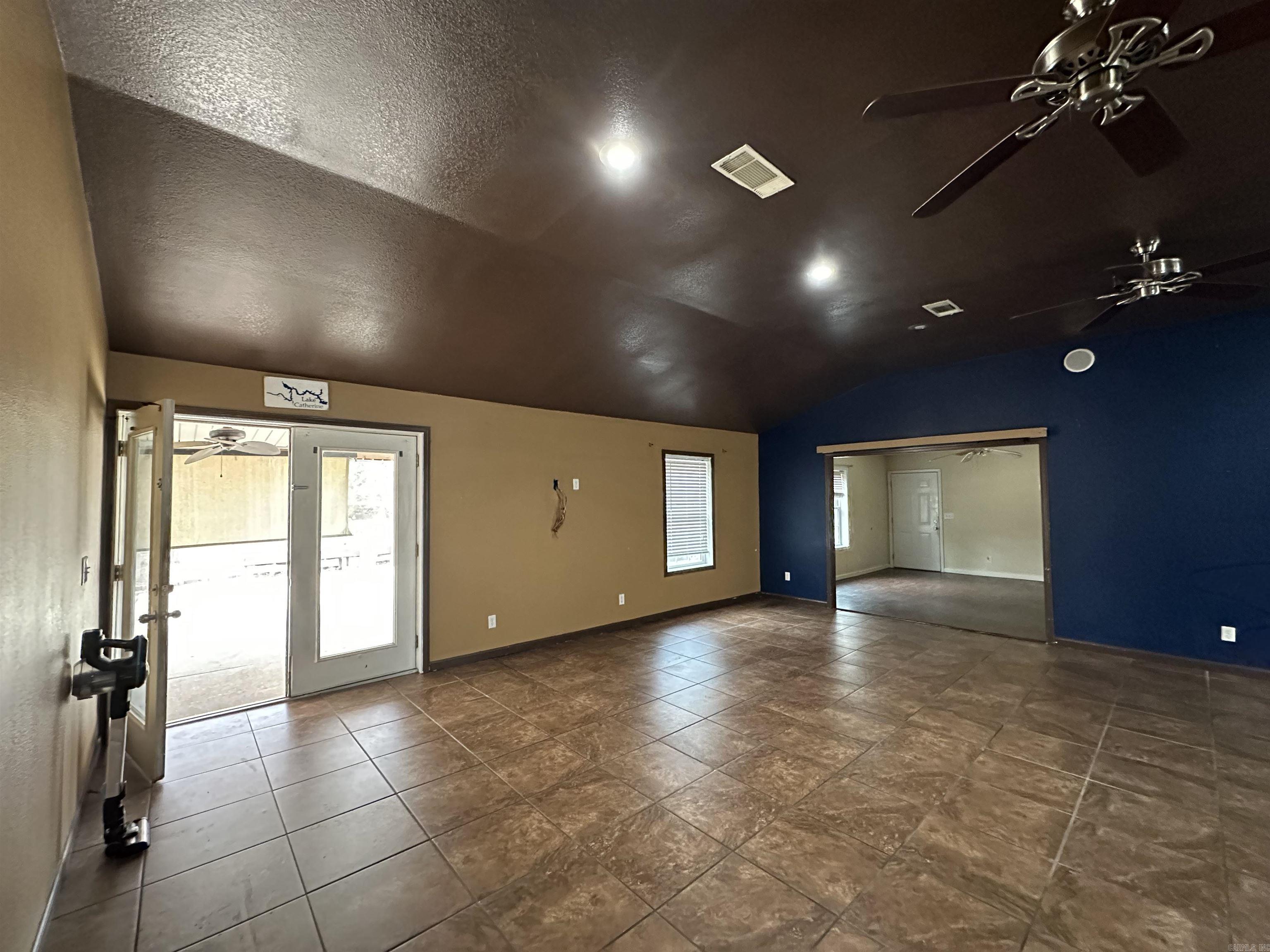 GRANDSTAFFS LAKE LOTS - Residential