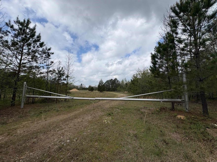 39.21 separated in two parcels 01-01629-000 & 78-00111-000. Both parcels convey at closing.