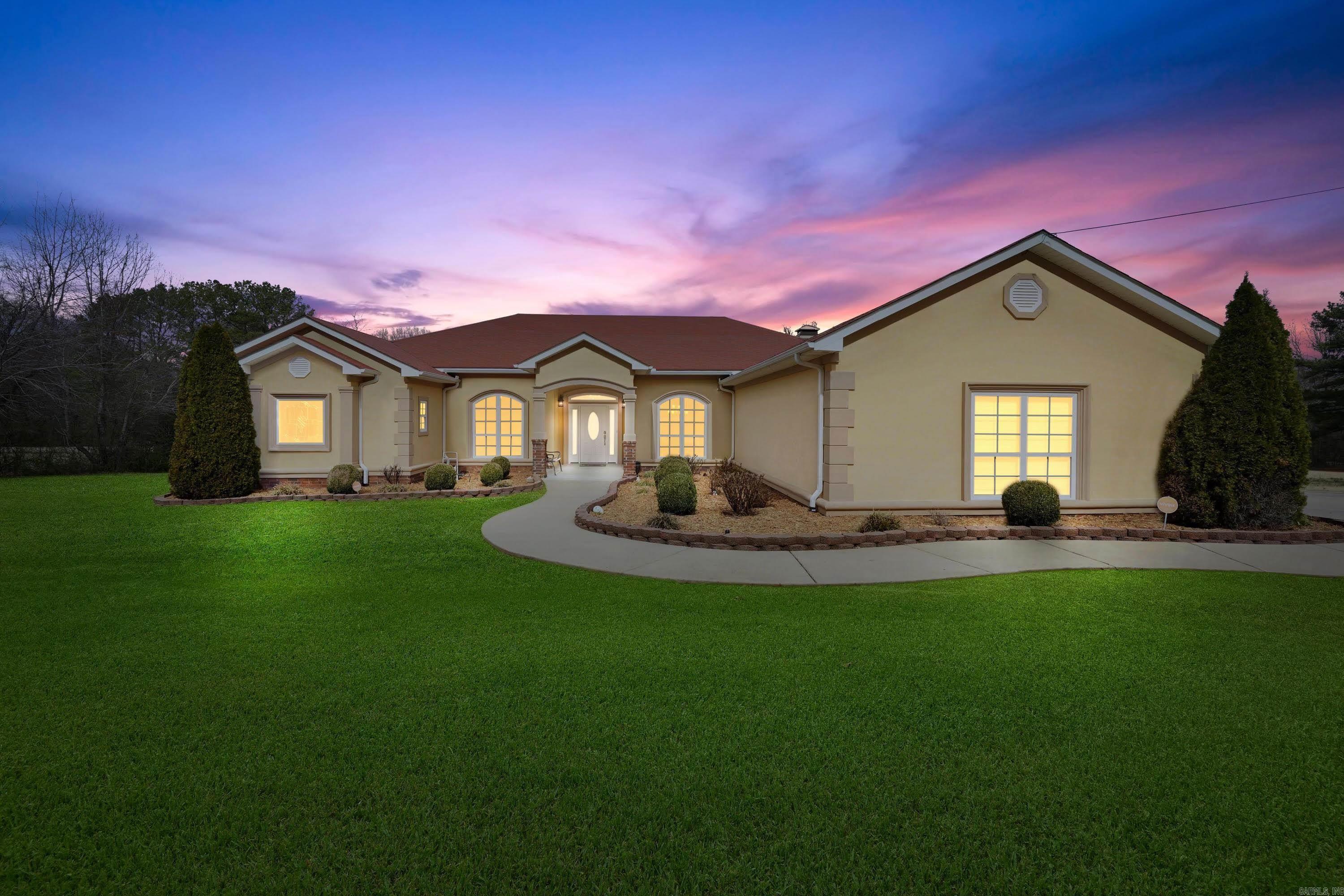 TREASURE HILL - Residential