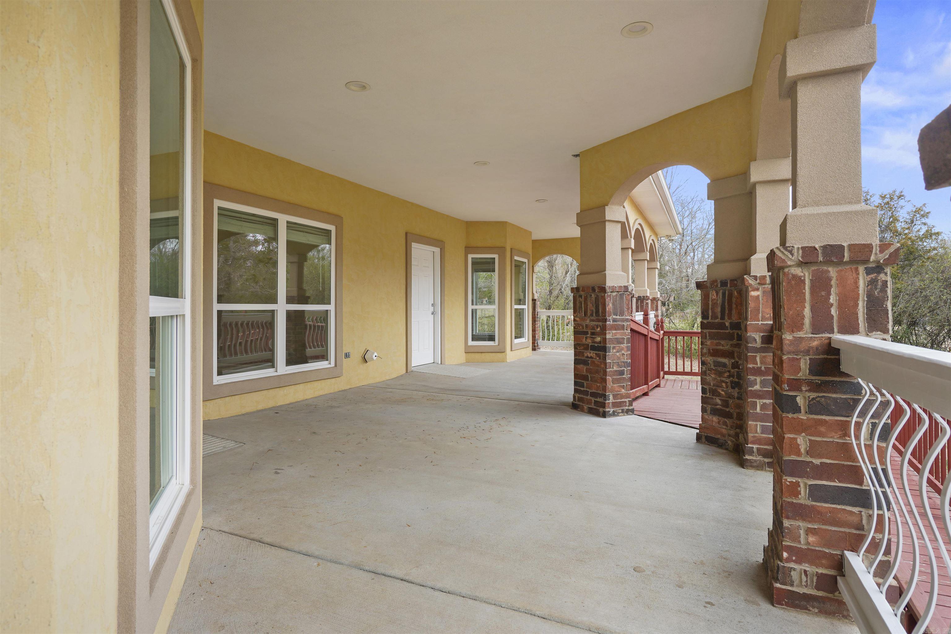 TREASURE HILL - Residential