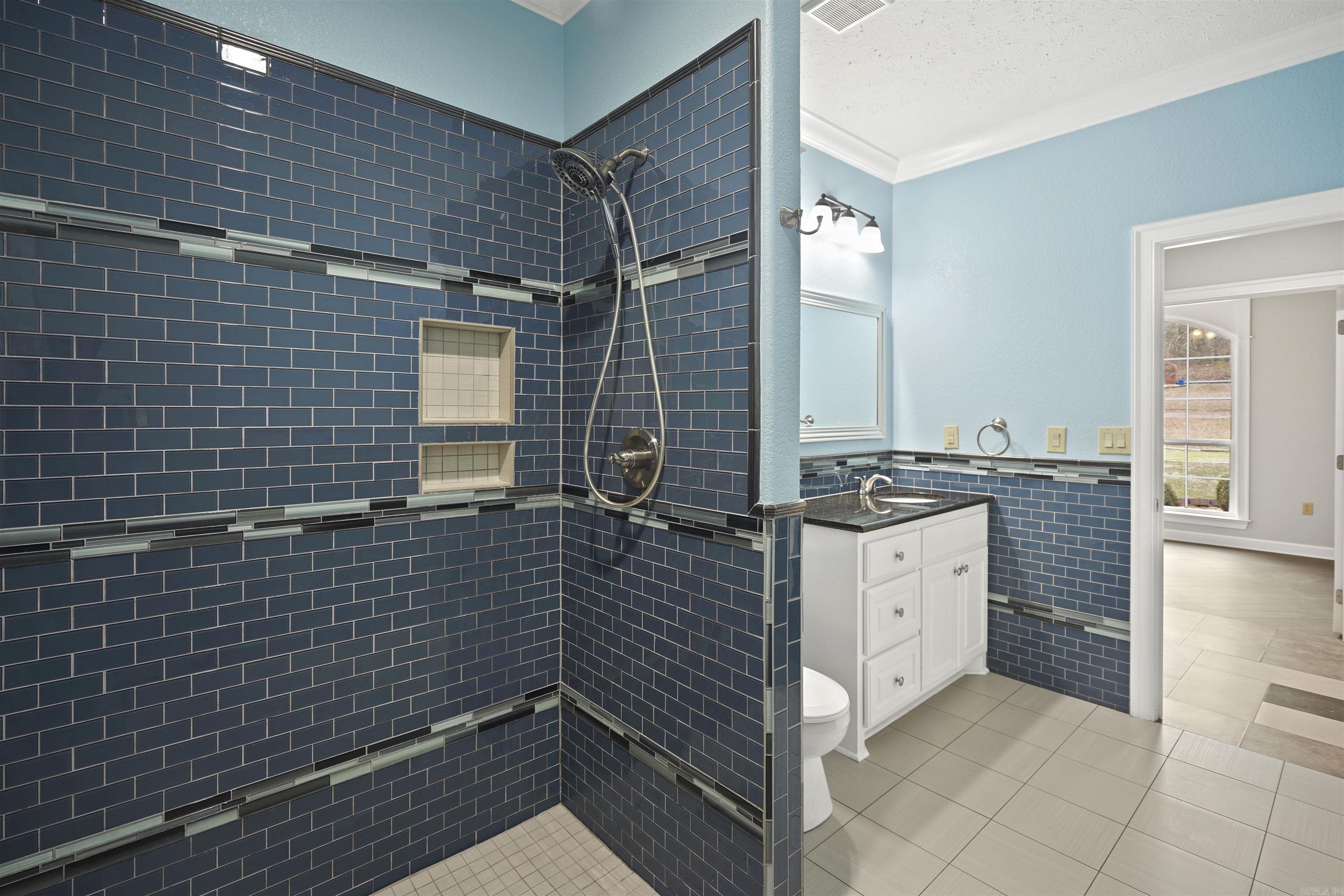 TREASURE HILL - Residential