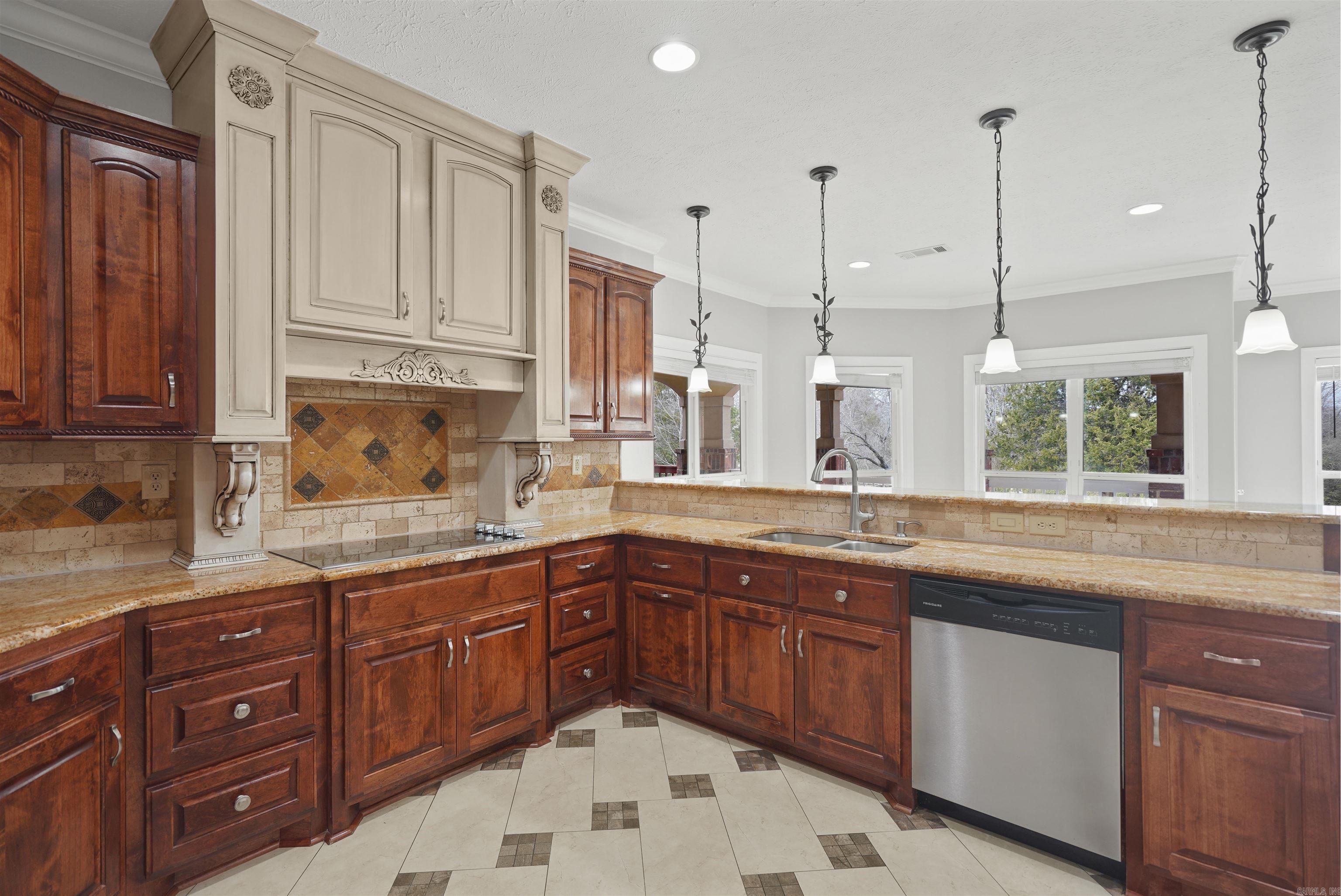 TREASURE HILL - Residential