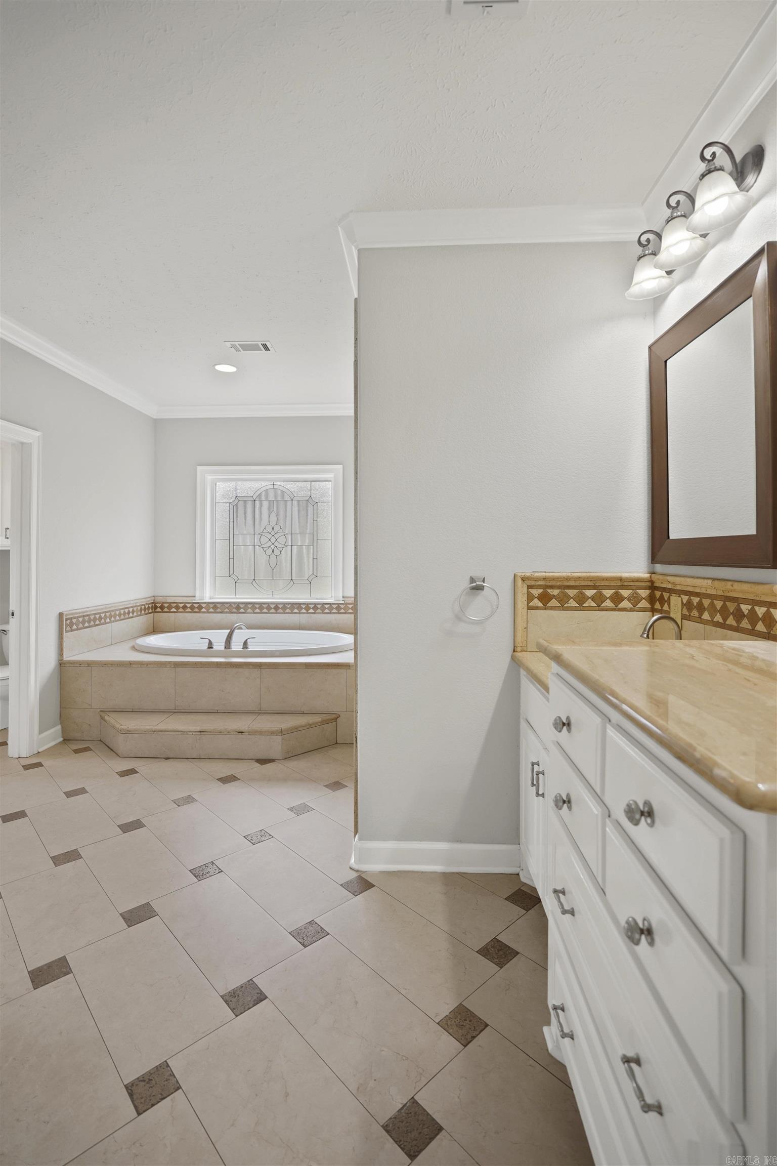 TREASURE HILL - Residential