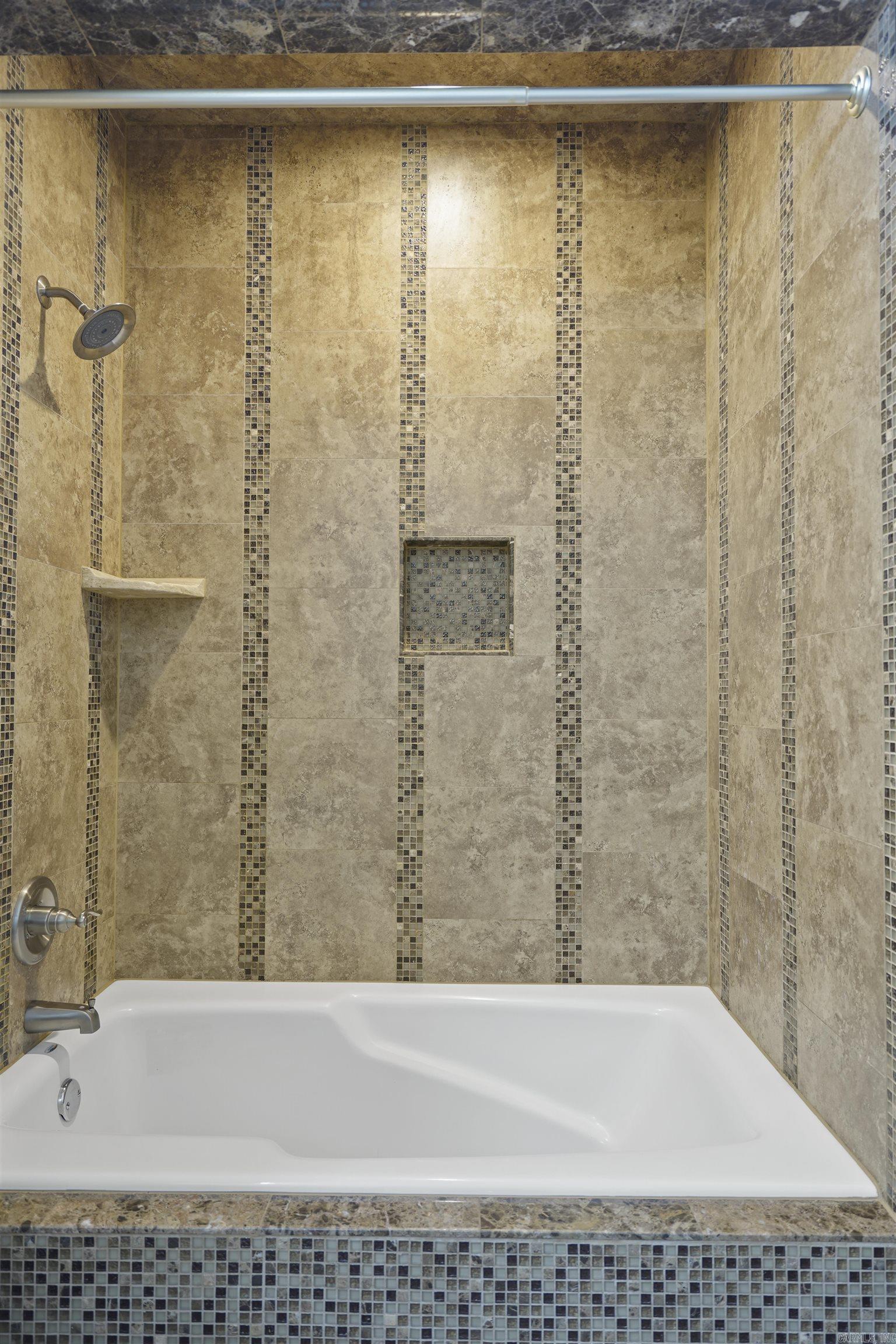 TREASURE HILL - Residential