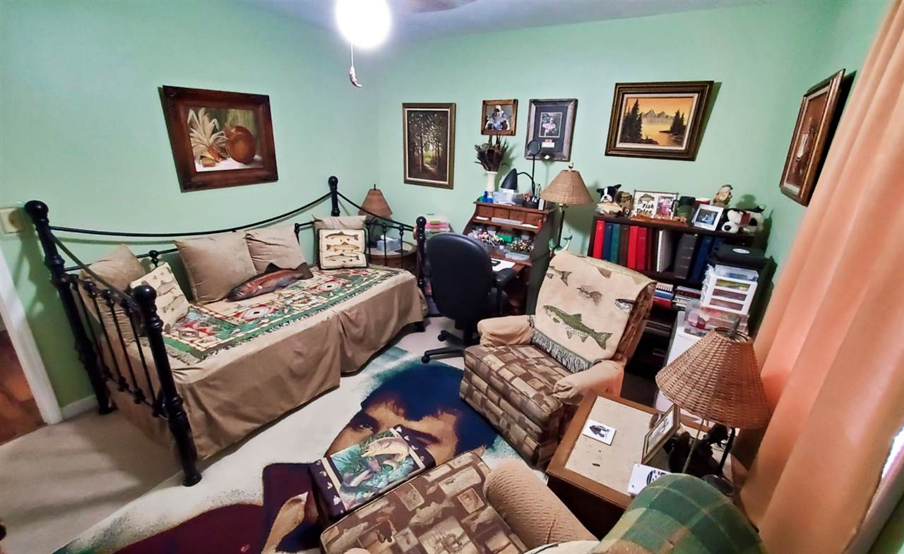 ARROWHEAD VILLAGE - Residential