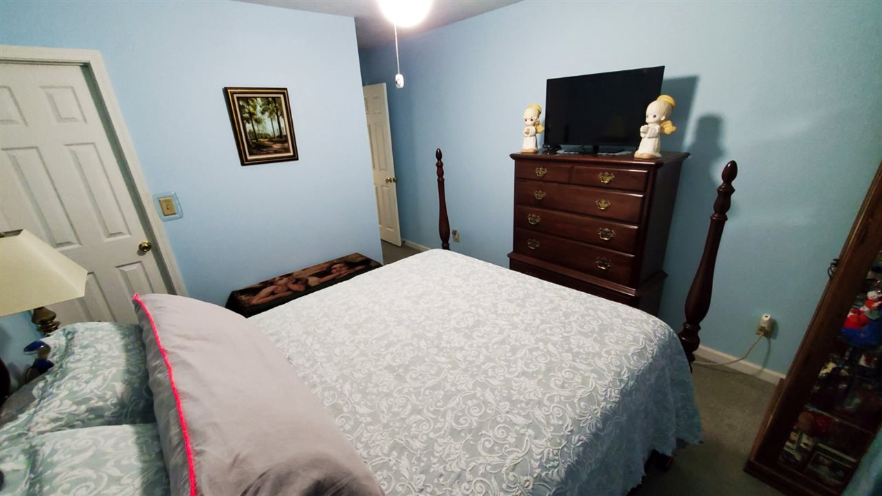 ARROWHEAD VILLAGE - Residential