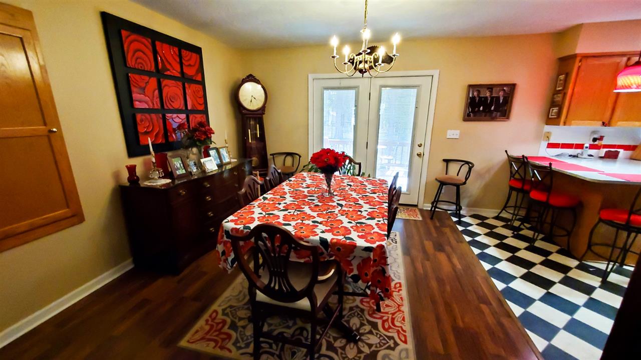 ARROWHEAD VILLAGE - Residential