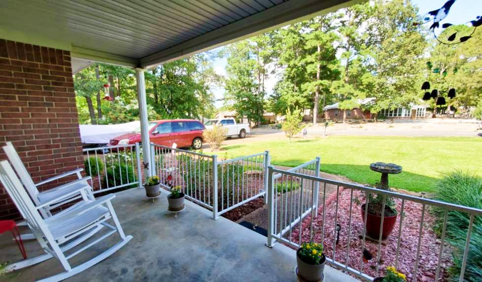 ARROWHEAD VILLAGE - Residential