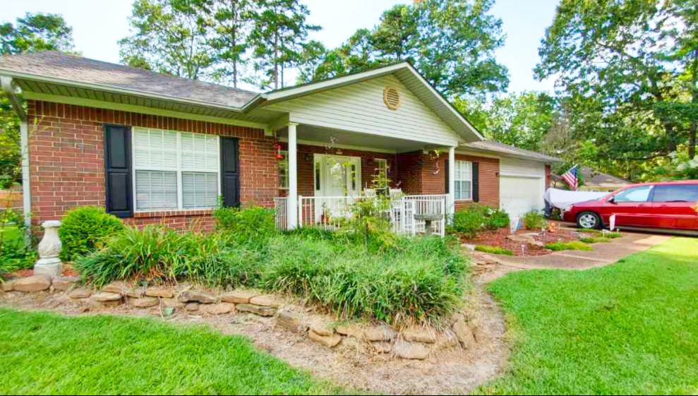 ARROWHEAD VILLAGE - Residential