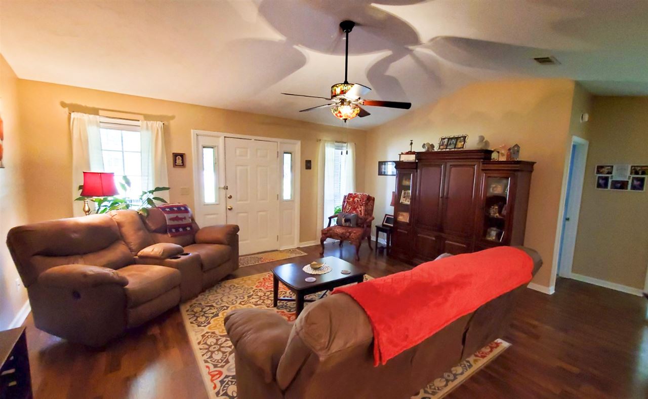 ARROWHEAD VILLAGE - Residential