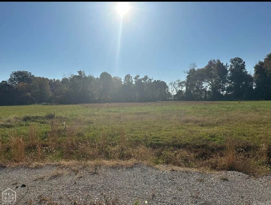 1.50 acre lot close to the city