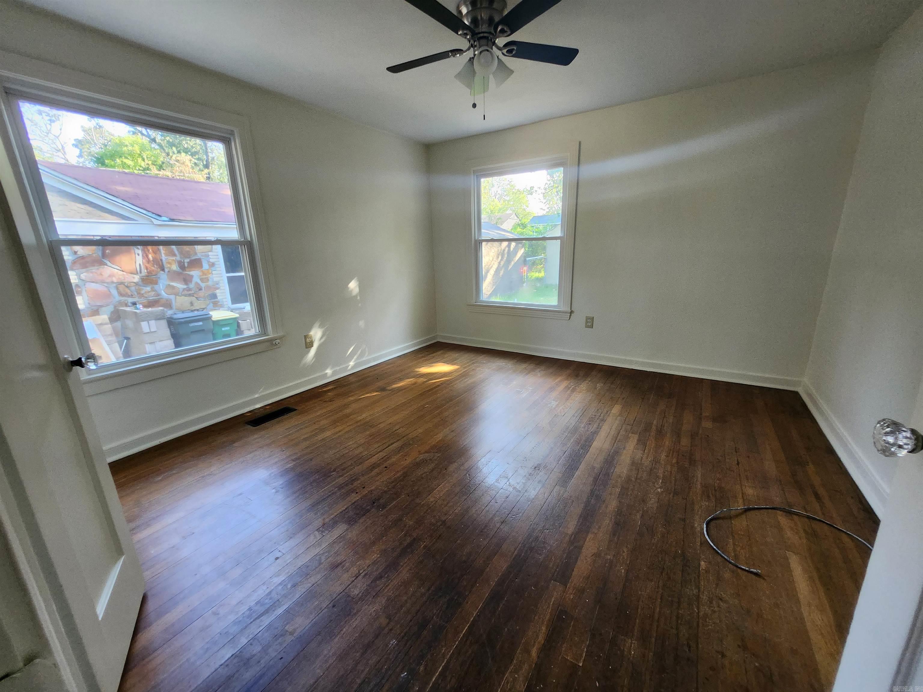 OAK FOREST - Residential Lease