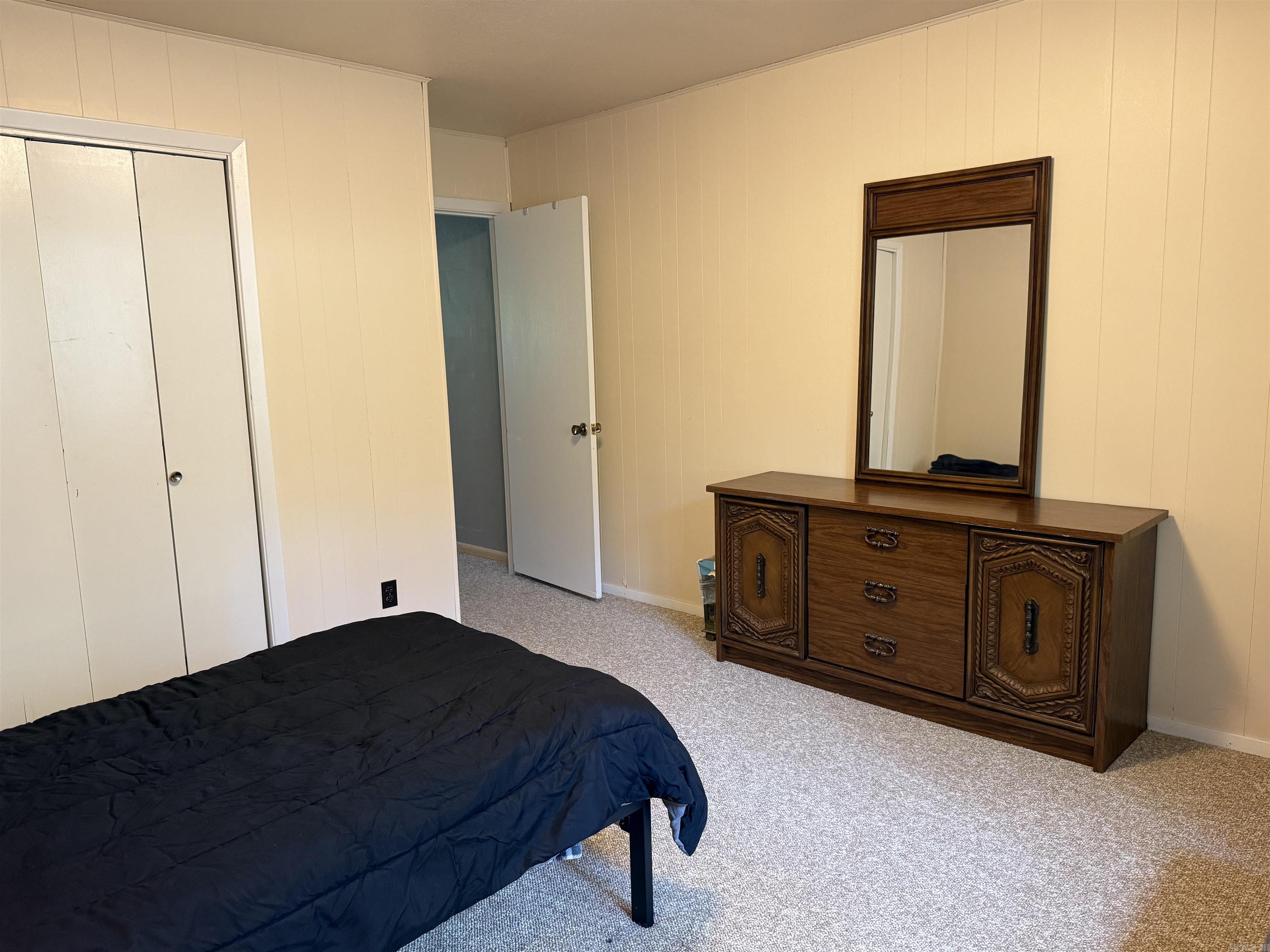 CHELSEA HEIGHTS CONDO - Residential