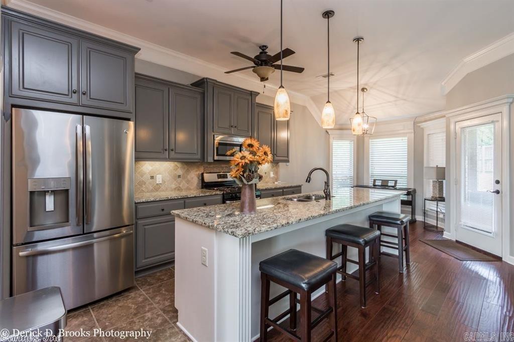 Majestic Point - Residential Lease