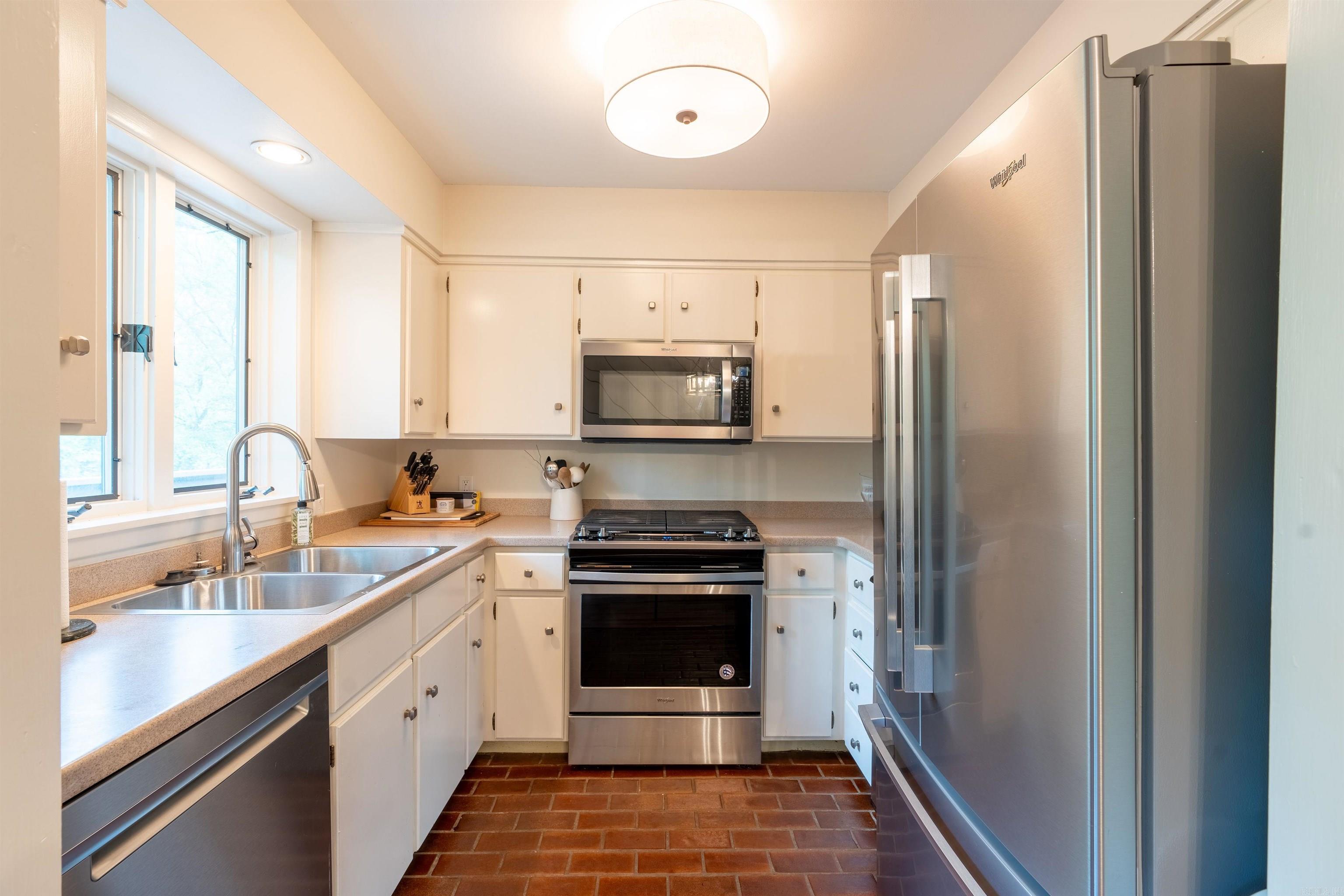 Eden Isle-Ridgewood - Residential