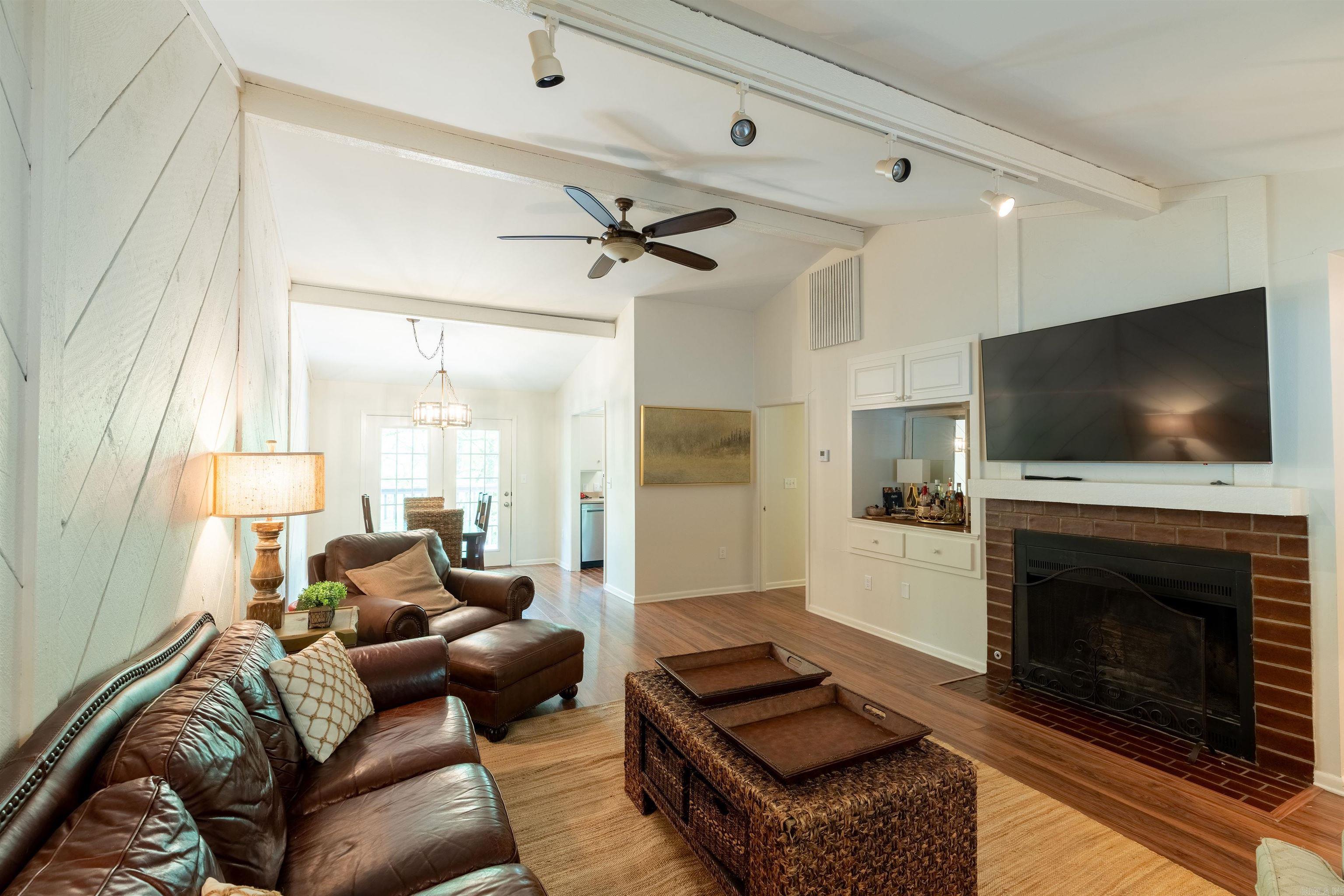 Eden Isle-Ridgewood - Residential